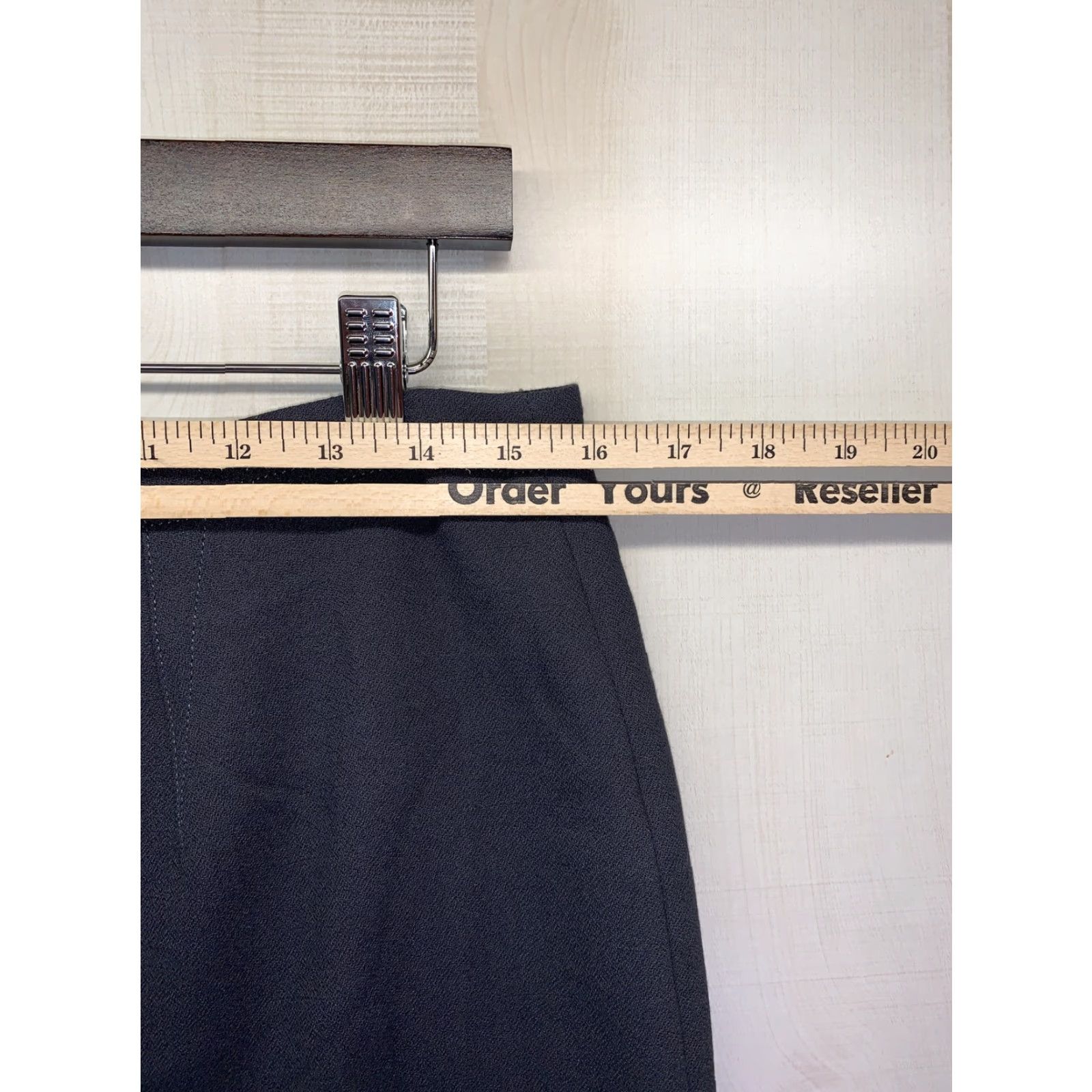 Banana Republic Banana Republic Skirt Women’s Petite Dark Gray Size 6P NWT-3966, See Photo, Zips, Solid, Black? (Note: Gray) Size 28" / US 6 / IT 42 - 2 Thumbnail