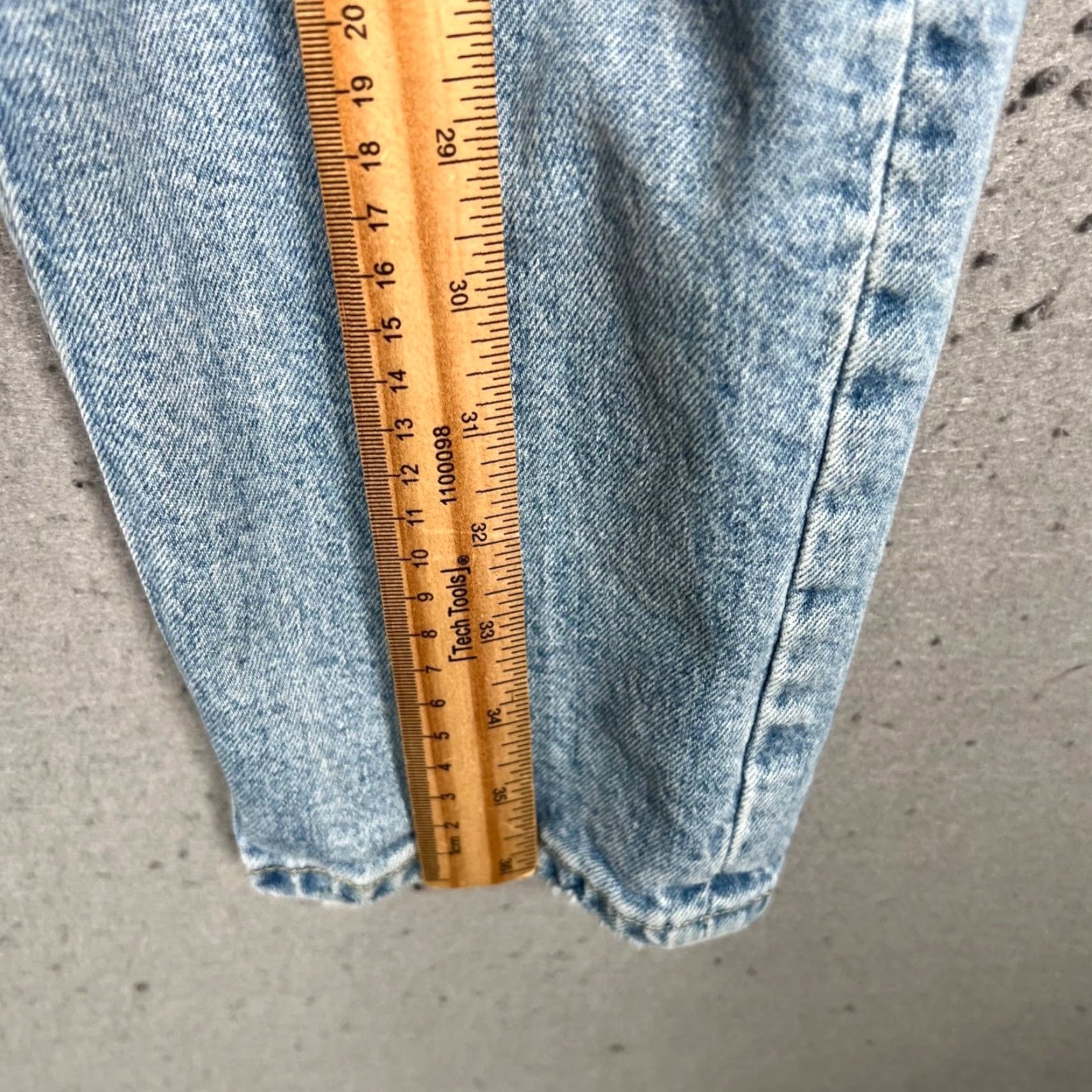 Zara Zara Womens Jeans Distressed Light Blue Tapered 8 Regular Denim 5-Pocket Inseam 26 Adult Womens Blue Size 30" / US 8 / IT 44 - 5 Thumbnail
