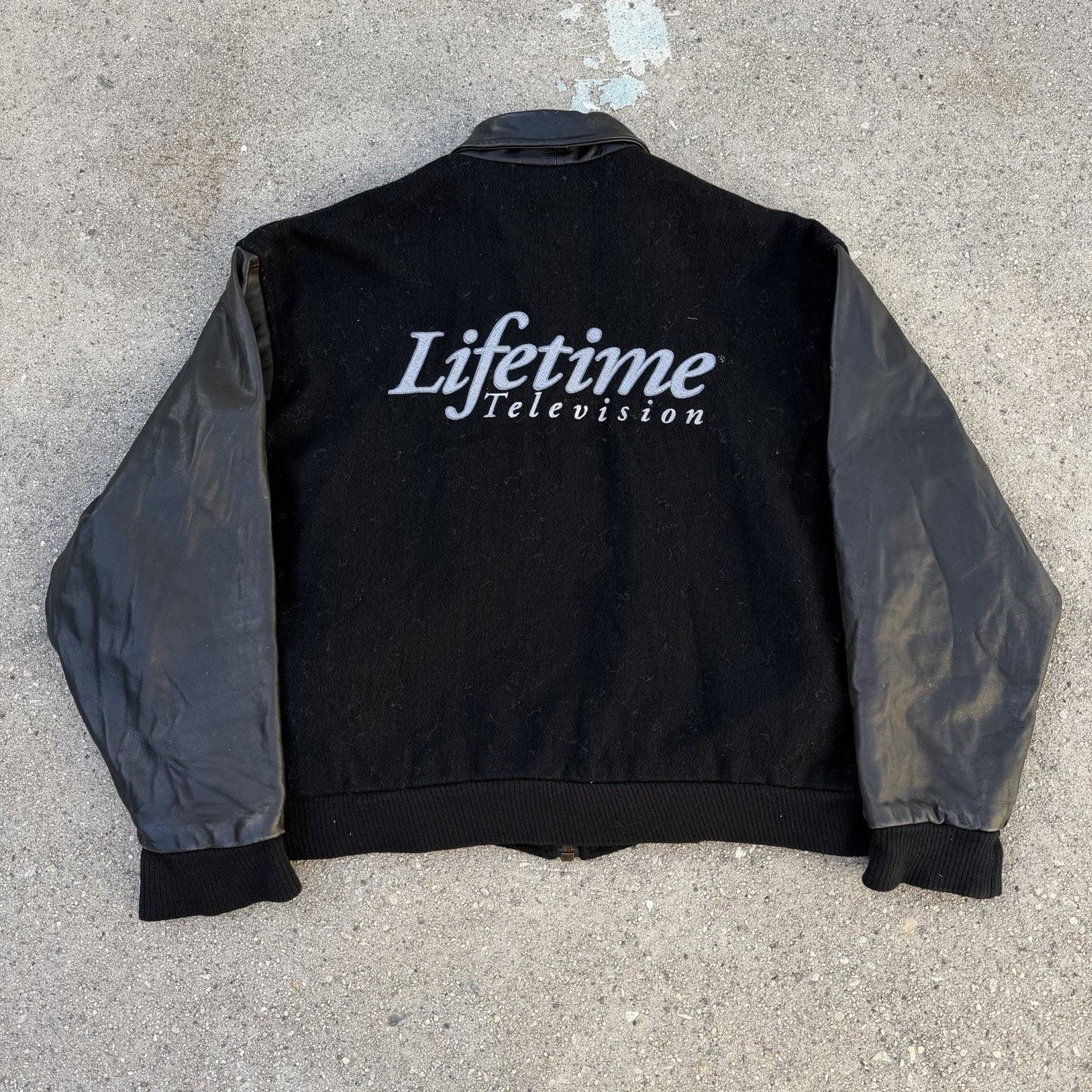 Vintage Vintage 90s Lifetime Television Wool Leather Varsity Jacket Size US L / EU 52-54 / 3 - 2 Thumbnail
