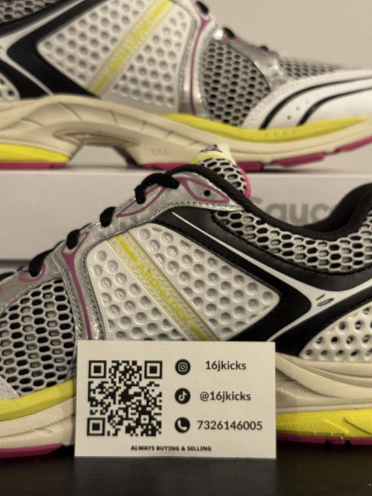 Saucony Saucony ProGrid Triumph 4 Running Shoes Men's Size 11 Size US 11 / EU 44 - 2 Thumbnail