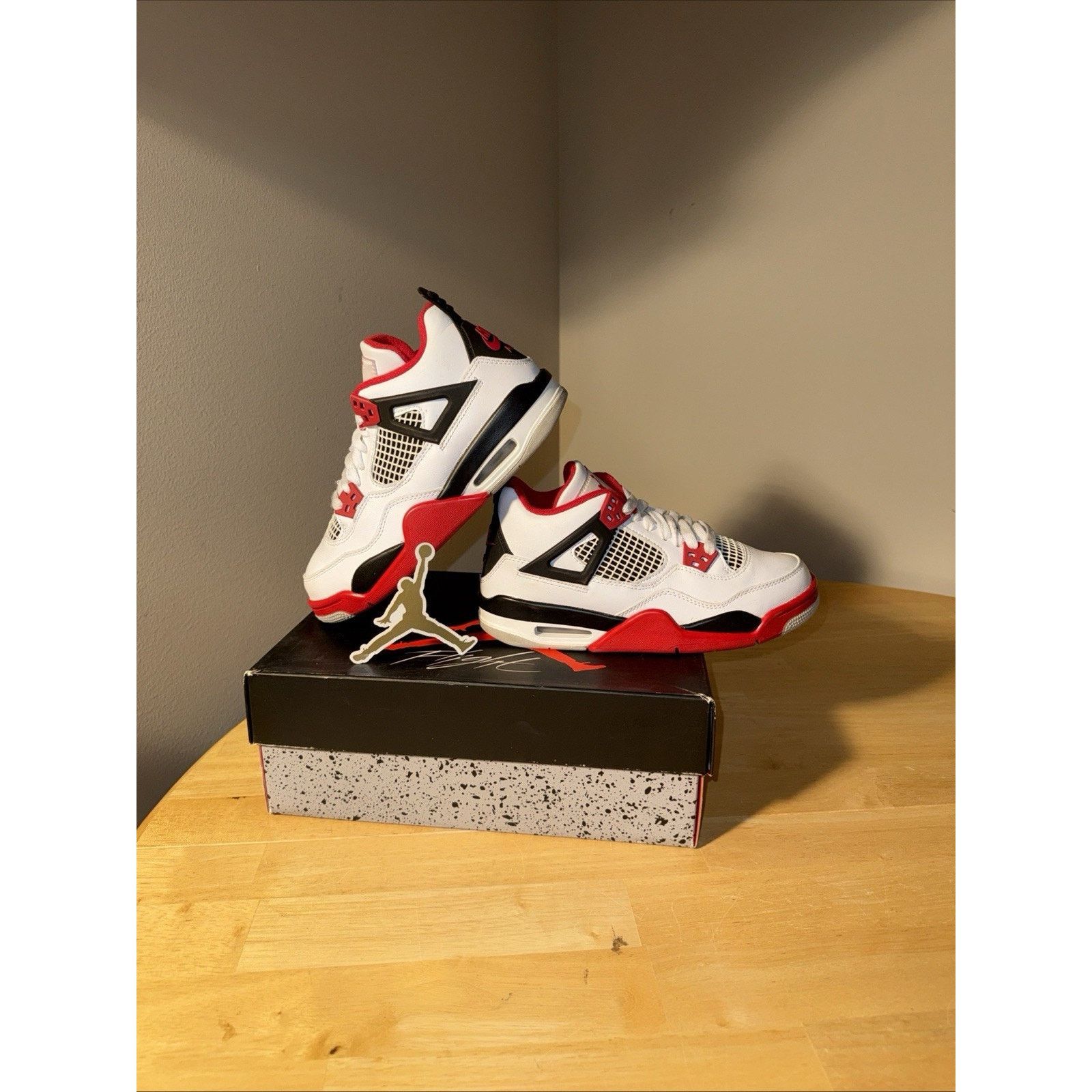 Jordan Brand Jordan 4 Retro Red Cement Size 5Y/6.5W Pre-owned OG Box Size US 5 / EU 37 - 2 Thumbnail