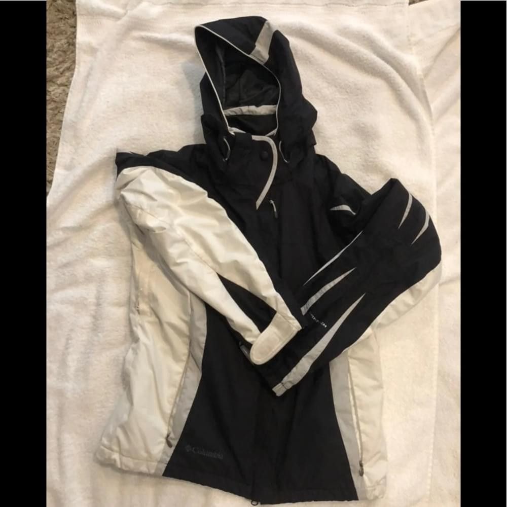 Columbia whirlybird ski jacket detachable hood