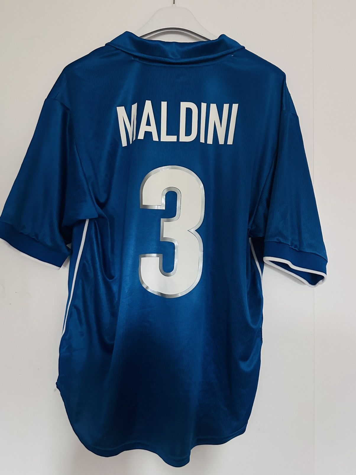 Nike Nike Italy 1997 football jersey vintage jersey Maldini Size US L / EU 52-54 / 3 - 3 Thumbnail