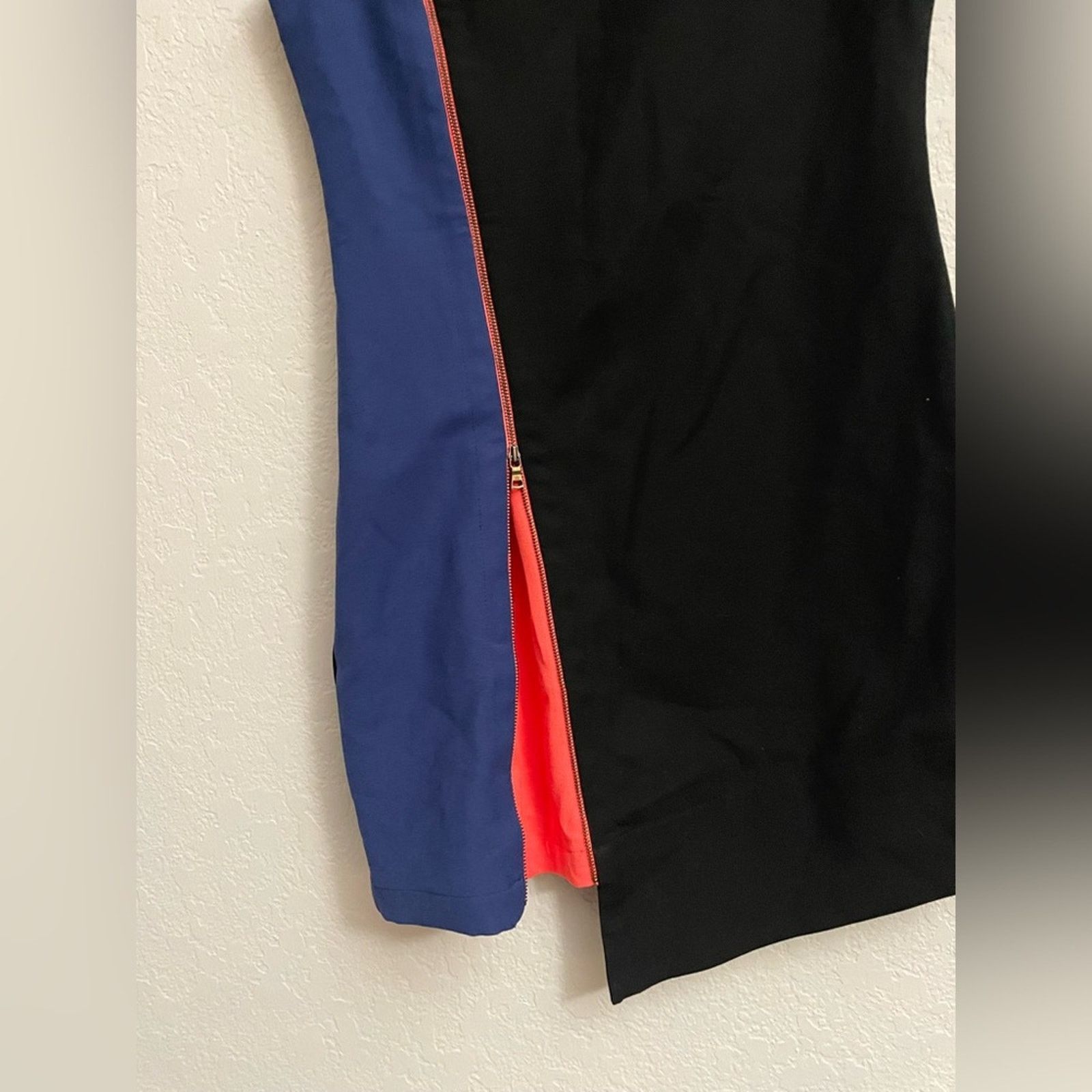 Bcbgmaxazria BCBGMaxAzria Nikole Zipper Dress - Size 8 Size M / US 6-8 / IT 42-44 - 3 Thumbnail