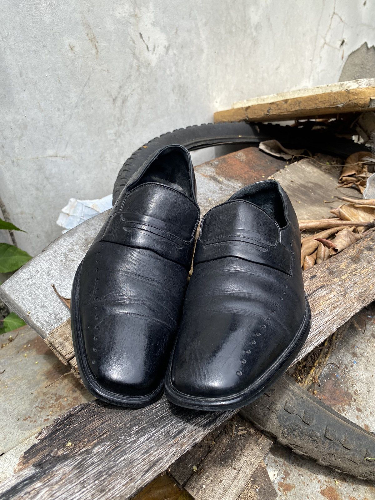 Balenciaga Vintage Balenciaga BB Logo Leather Loafers Black Dress Shoes Size US 8 / EU 41 - 1 Thumbnail