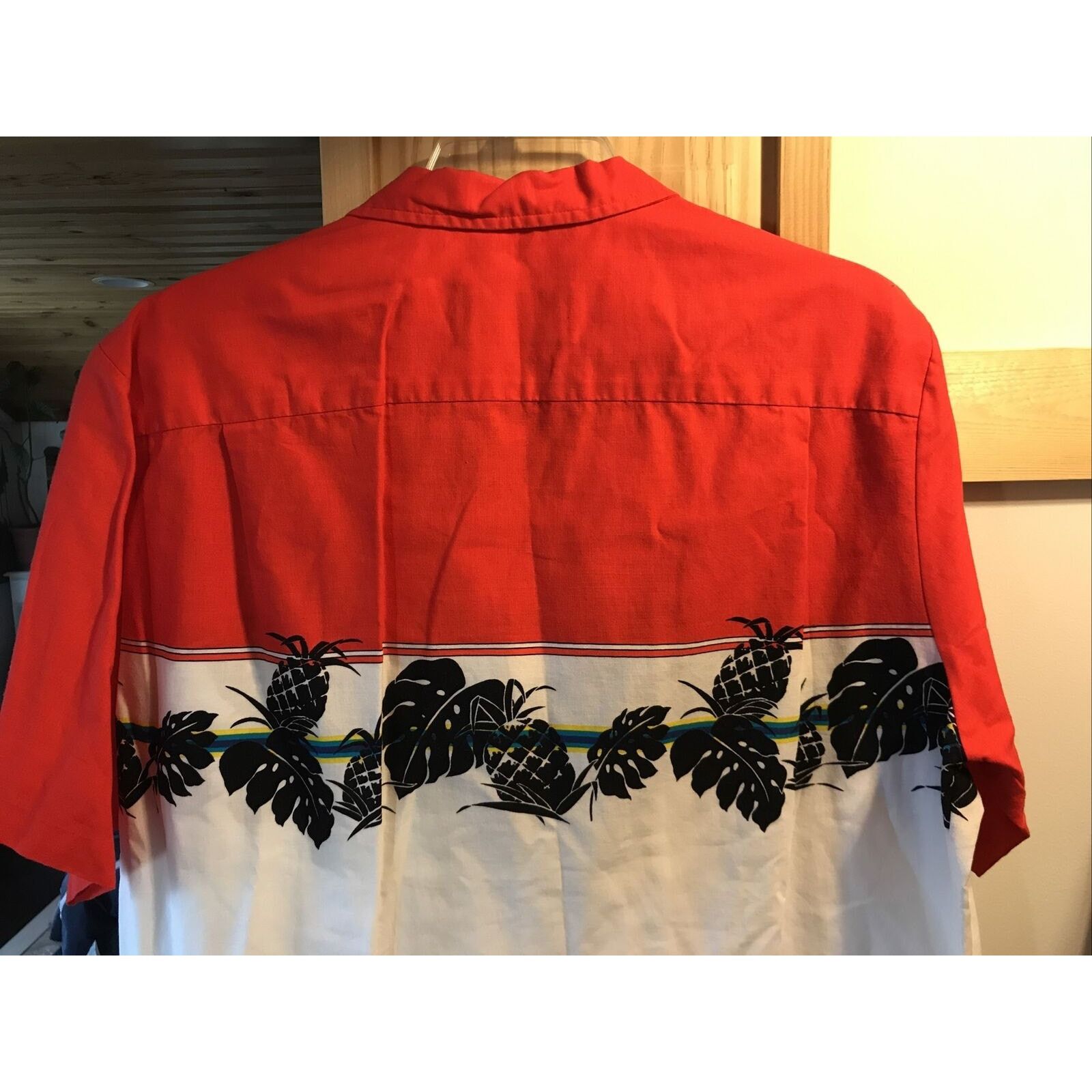 Other Malihini Mens L Red White Pineapple SS Button Hawaiian Shirt Size US L / EU 52-54 / 3 - 12 Thumbnail