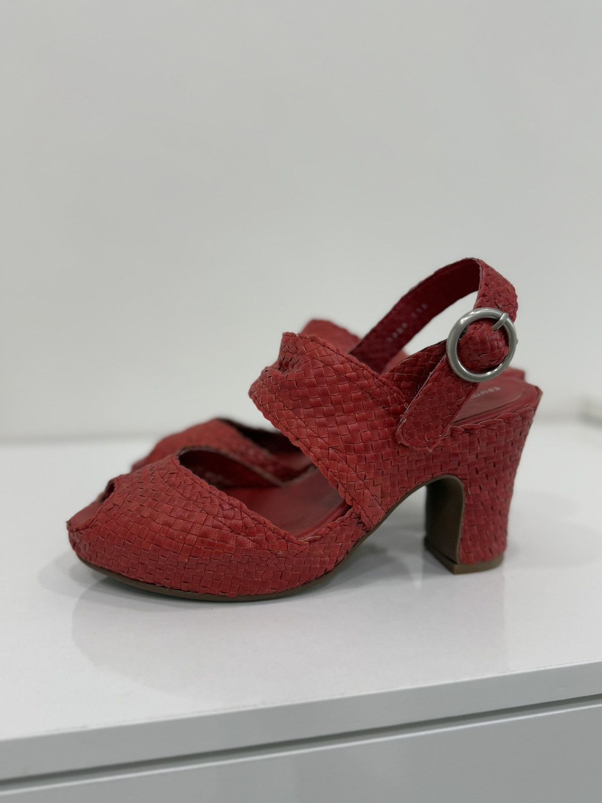 Issey Miyake × Tsumori Chisato Tsumori Chisato By Issey Miyake Intrecciato Leather Heels Size US 6 / IT 36 - 2 Thumbnail