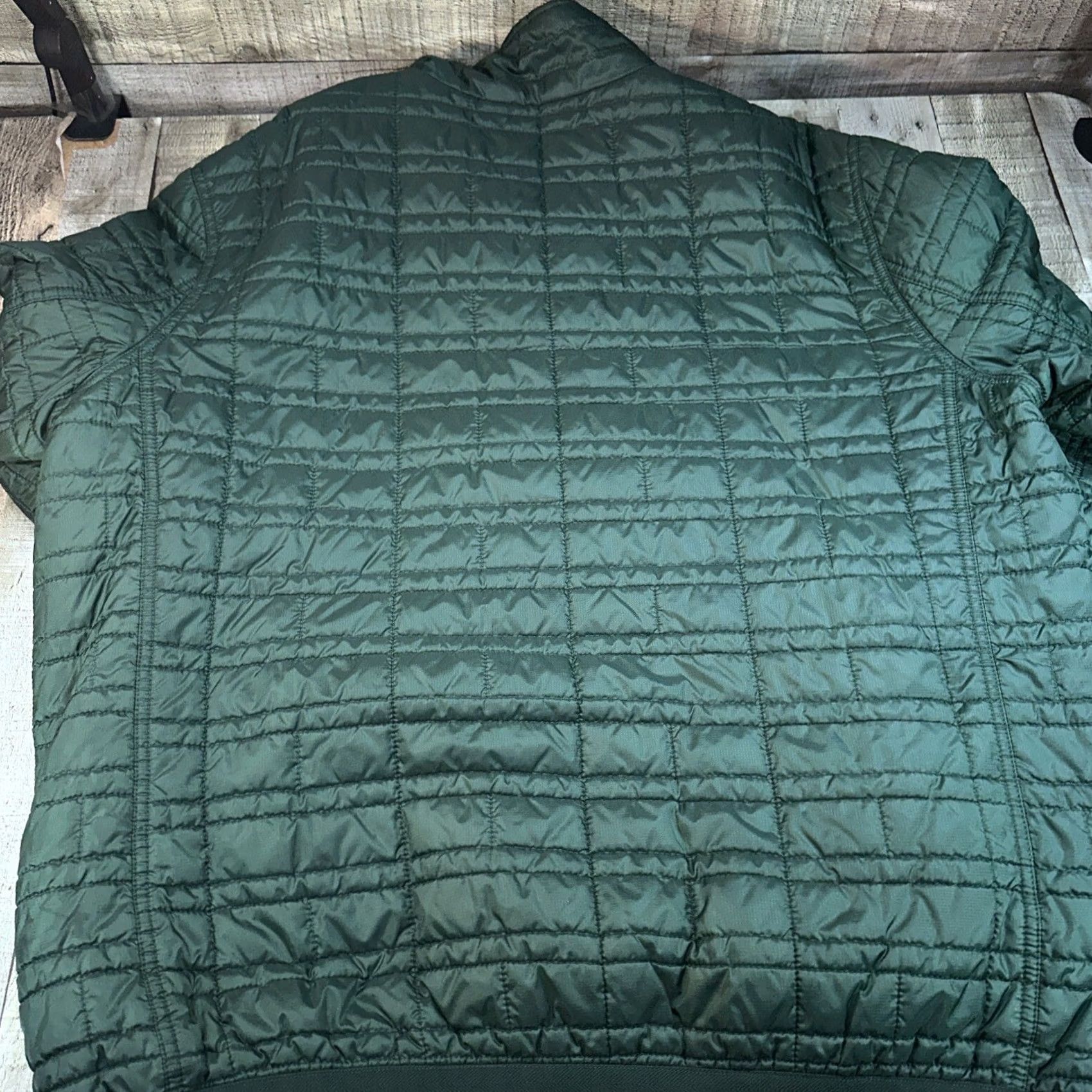 Tommy Hilfiger VINTAGE Men’s Tommy Hilfiger Green Puffer Primaloft 2XL/TTG Jacket Mens Regular Size 2XL Green Puffer Jacket Primaloft Tommy Hilfiger Jacket Size US XXL / EU 58 / 5 - 5 Thumbnail