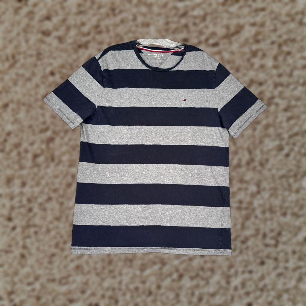 Tommy Hilfiger Tommy Hilfiger Shirt Adult XL Gray Blue Stripe Short Sleeve Crew Cotton Logo Size US XL / EU 56 / 4 - 1 Thumbnail