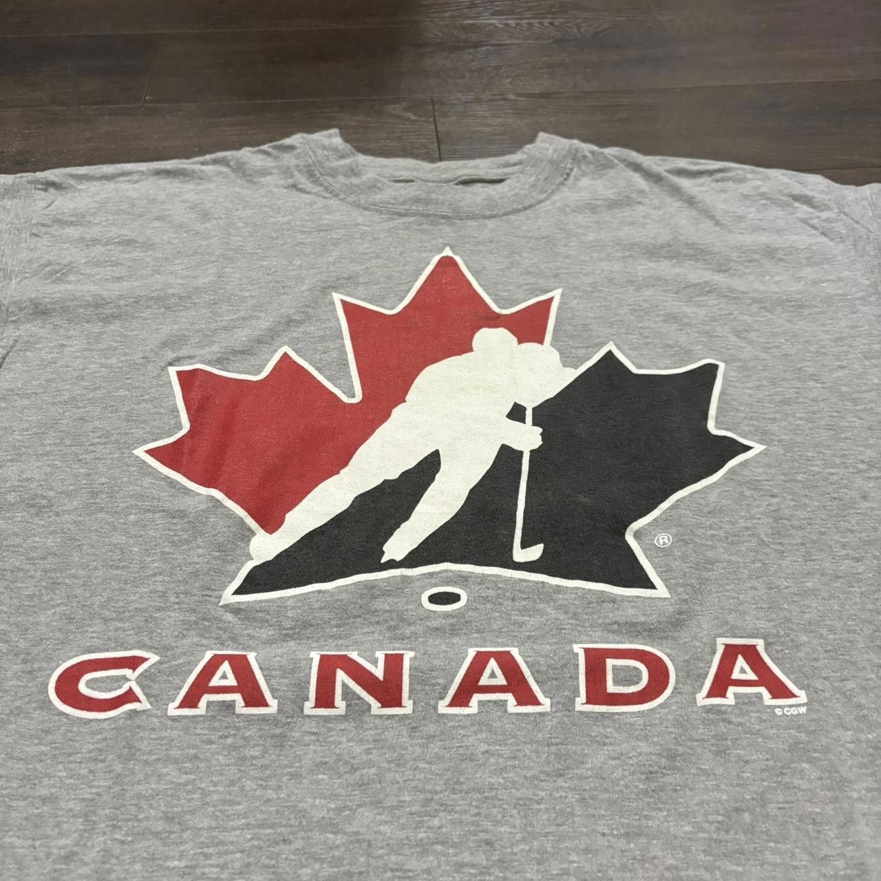 Designer Vintage team Canada t shirt 00s XL Size US XL / EU 56 / 4 - 3 Thumbnail