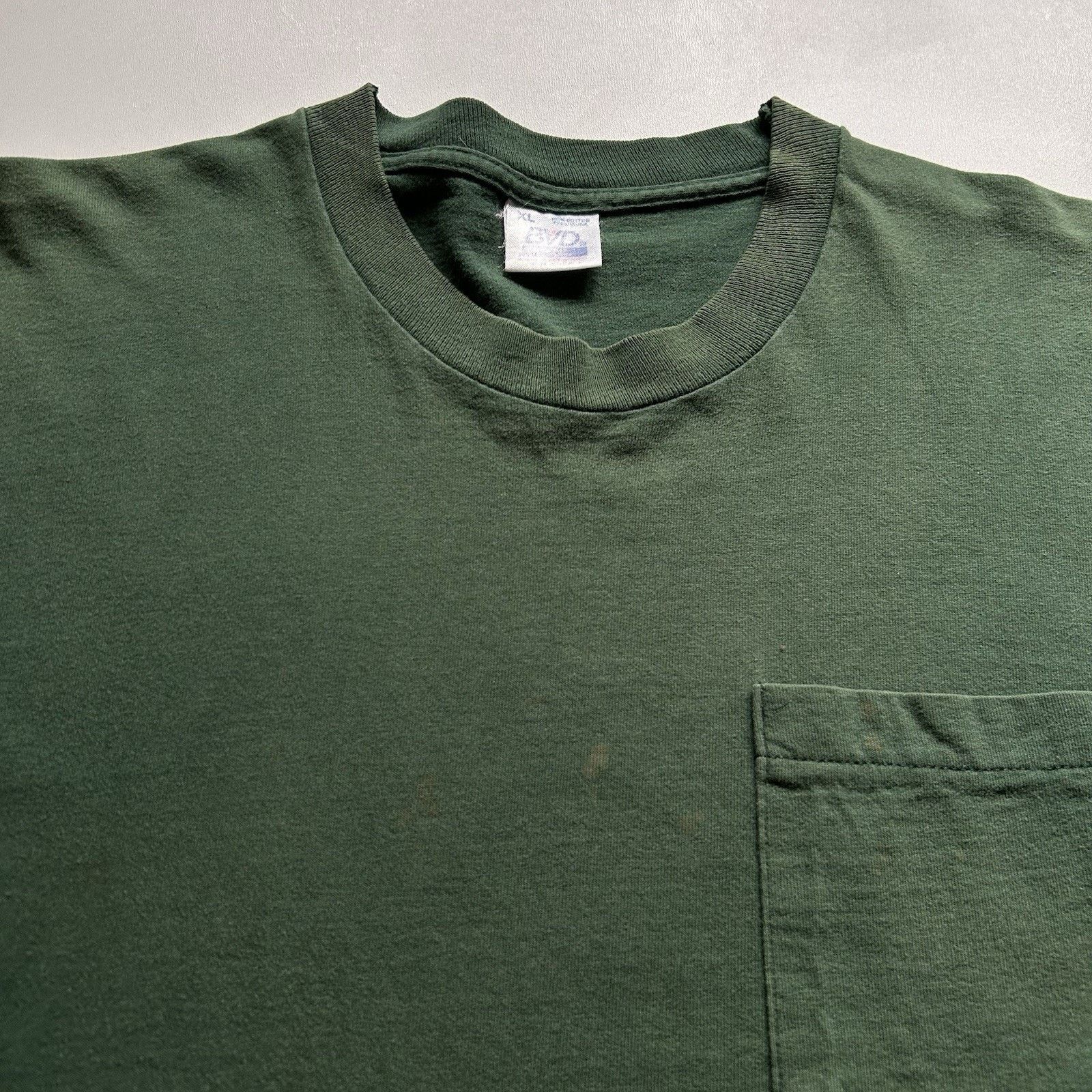 Vintage Vintage Sun Faded Green Blank Pocket T-Shirt XL 90s BVD Rare Size US XL / EU 56 / 4 - 9 Thumbnail