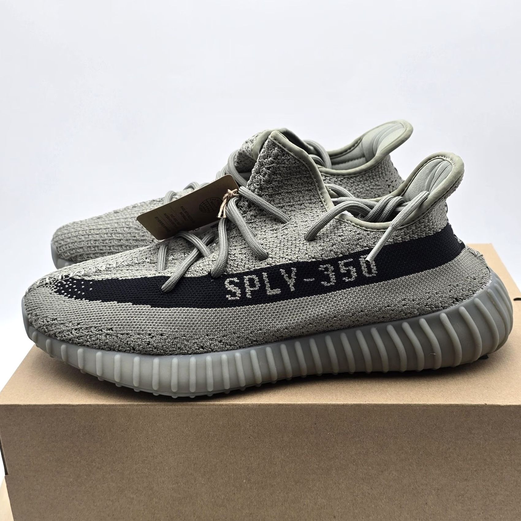 Adidas Adidas Yeezy Boost 350 V2 Shoes Mens Size 10 Gray Granite Low Top Sneaker HQ2059 Size US M / EU 48-50 / 2 - 2 Thumbnail