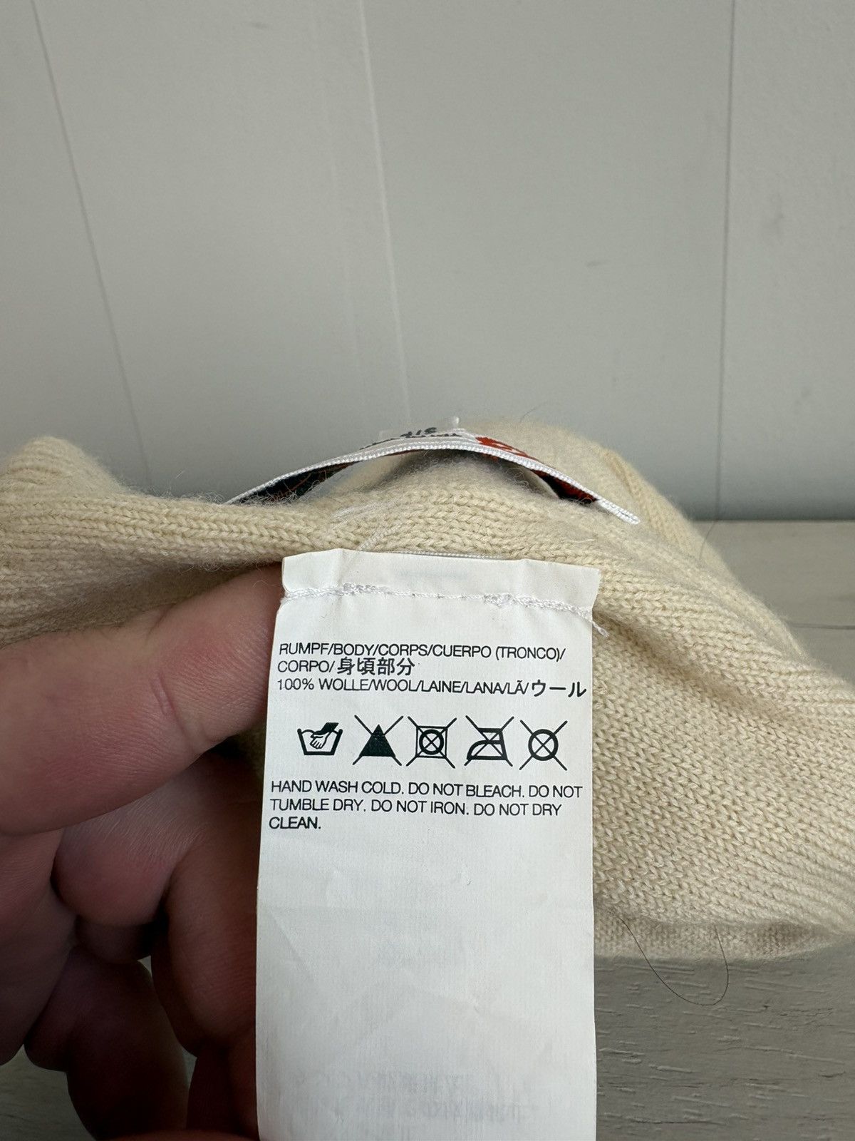 Yohji Yamamoto Y-3 Yohji Yamamoto Knit Beanie Hat & Gloves Set Cream Size S Size ONE SIZE - 8 Thumbnail