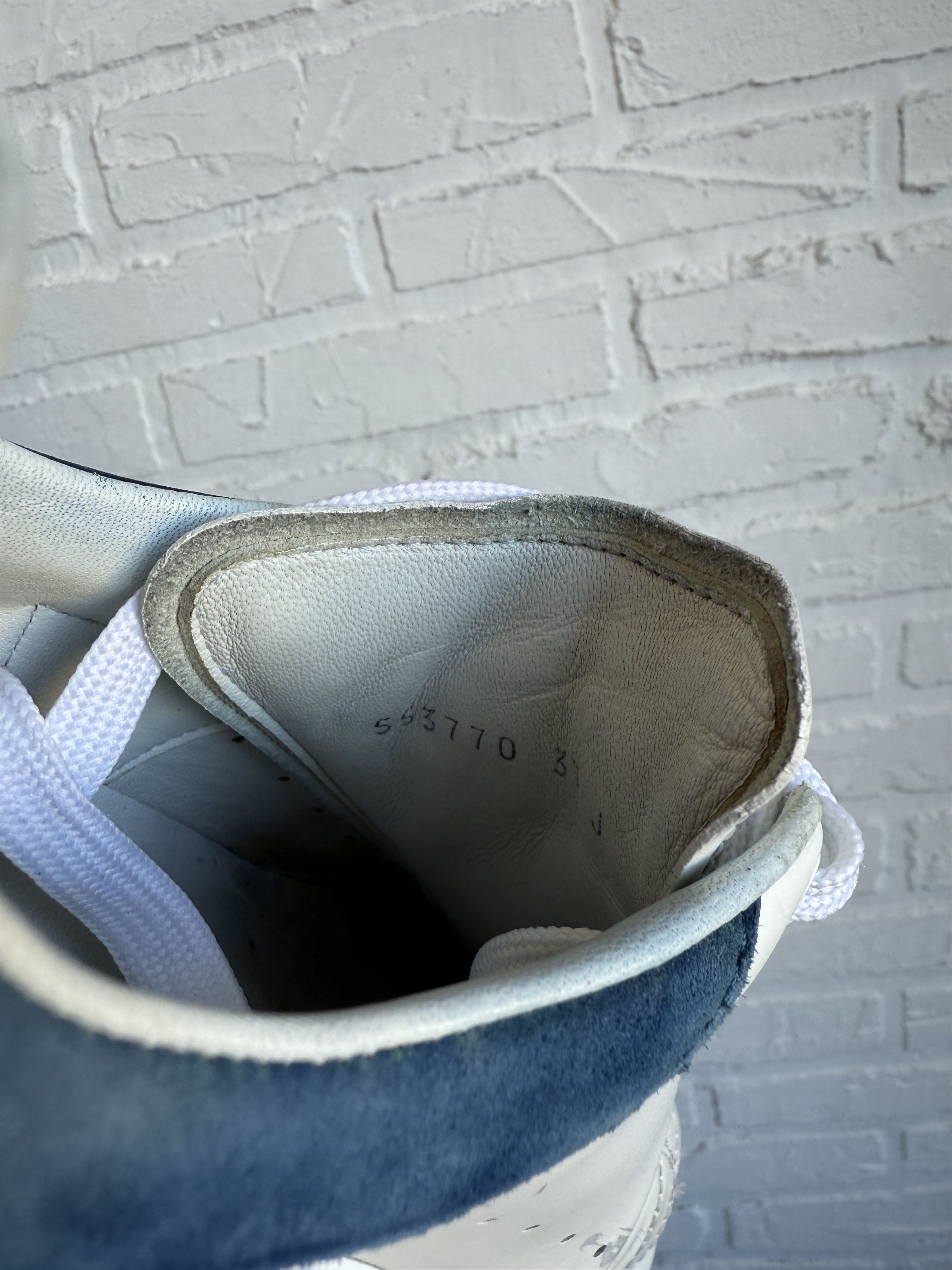 Alexander McQueen Alexander McQueen oversized sneakers white navy Size US 7 / IT 37 - 3 Thumbnail