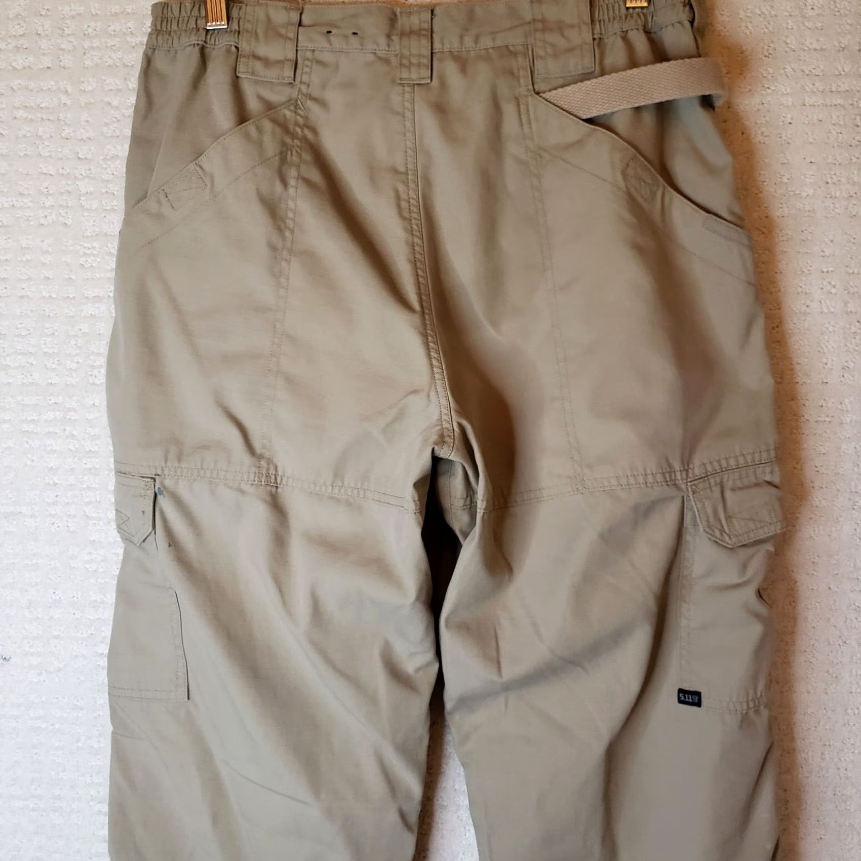 Vintage 5.11 Tactical Series Mens Pants Regular 34x34 Tan Beige Cargo Pockets Outdoor 34 Inseam Mens Reg Size US 34 / EU 50 - 7 Thumbnail