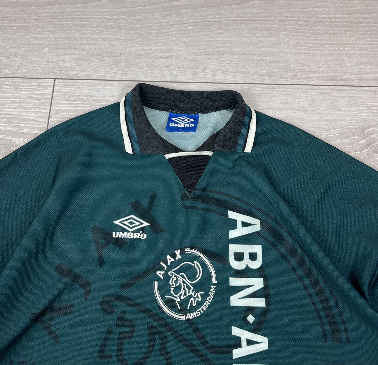 Umbro Umbro Ajax Vintage 1995 Away Kit Soccer Jersey Shirt Size US XL / EU 56 / 4 - 5 Thumbnail