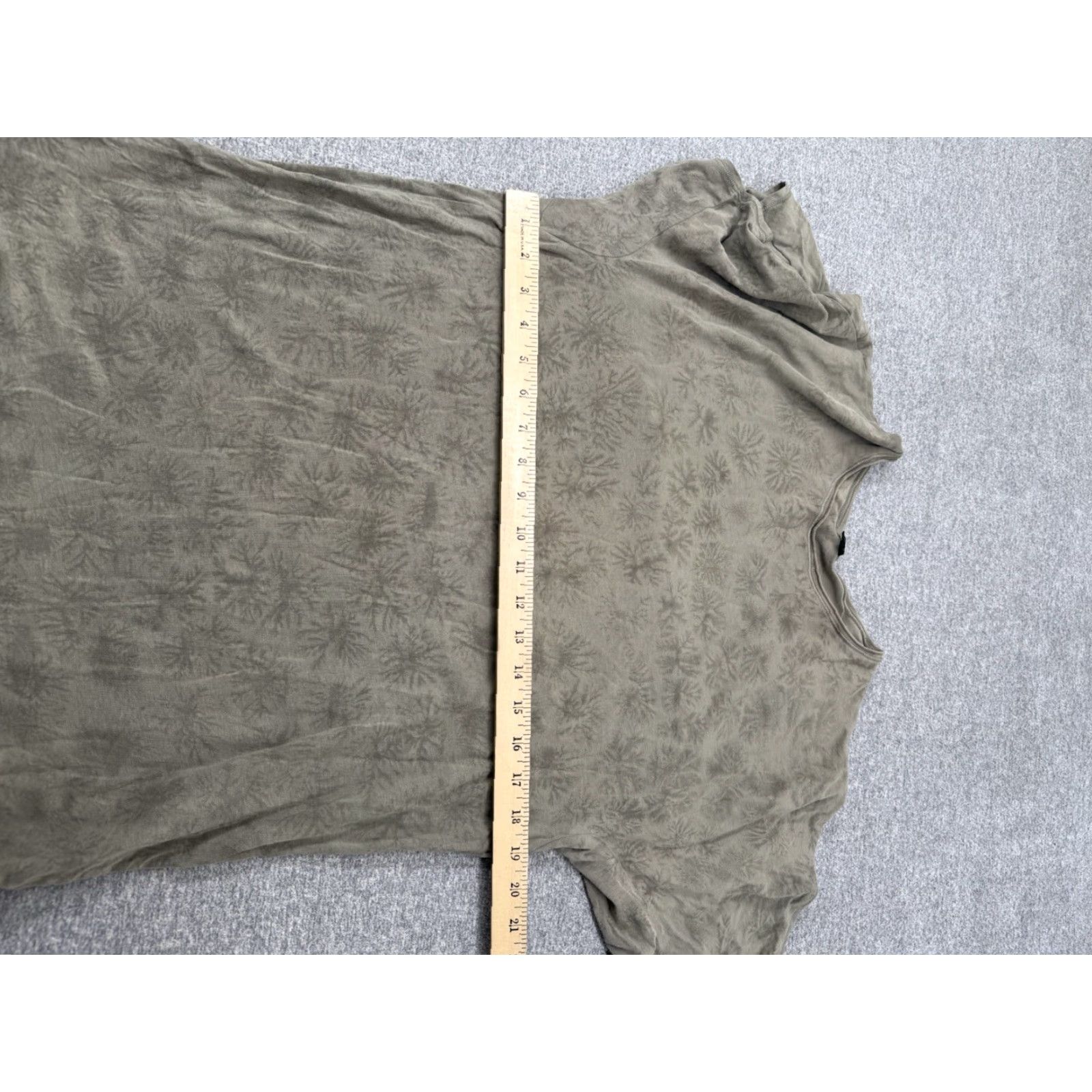 Lululemon Lululemon T-Shirt Short Sleeve Mens Medium Green Lightweight Pullover Crew Neck Activewear Stretch Logo Classic Modern Size US M / EU 48-50 / 2 - 5 Thumbnail