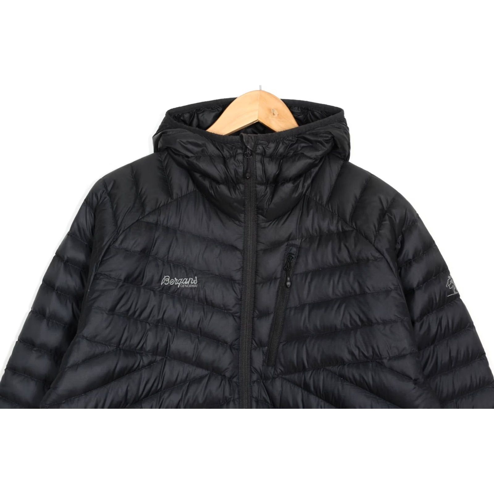 Vintage BERGANS OF NORWAY SLINGSBYTIND DOWN Hooded Jacket Men L PERTEX QUANTUM Black Size US L / EU 52-54 / 3 - 3 Thumbnail