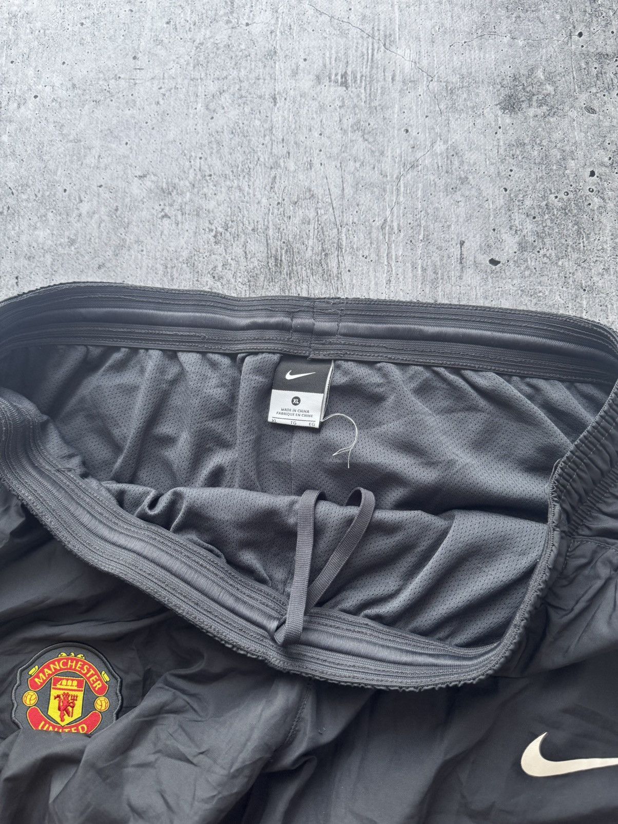 Nike Vintage Y2k Nike Manchester United Nylon Track Pants Drill Size US 36 / EU 52 - 9 Thumbnail