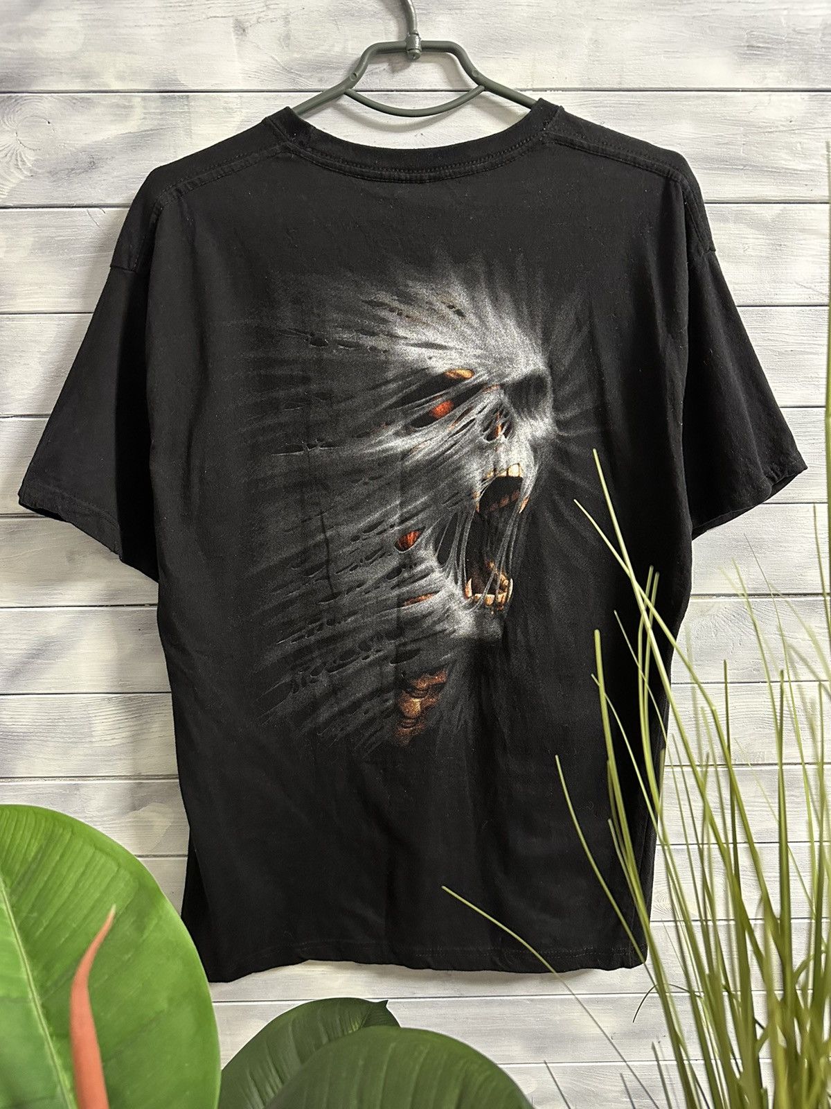 Vintage Rare Vintage Dead Skull Vampire Rock T-Shirt Y2K Spiral. Size US L / EU 52-54 / 3 - 2 Thumbnail