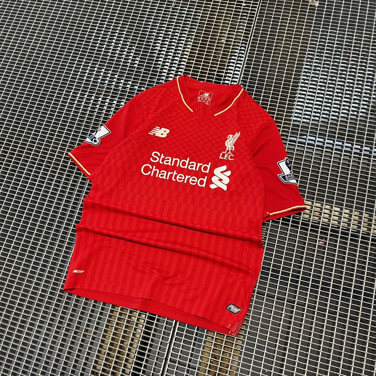 New Balance New Balance Liverpool Soccer Jersey Tee T-shirt Blokecore Y2K Size US S / EU 44-46 / 1 - 1 Thumbnail