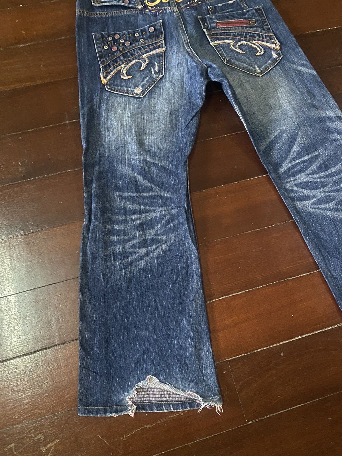 Hysteric Glamour RED PEPER EMBROIDERY SPEEL OUT LOGO STUDDE BUTTON ZIPPER Size US 37 - 16 Thumbnail