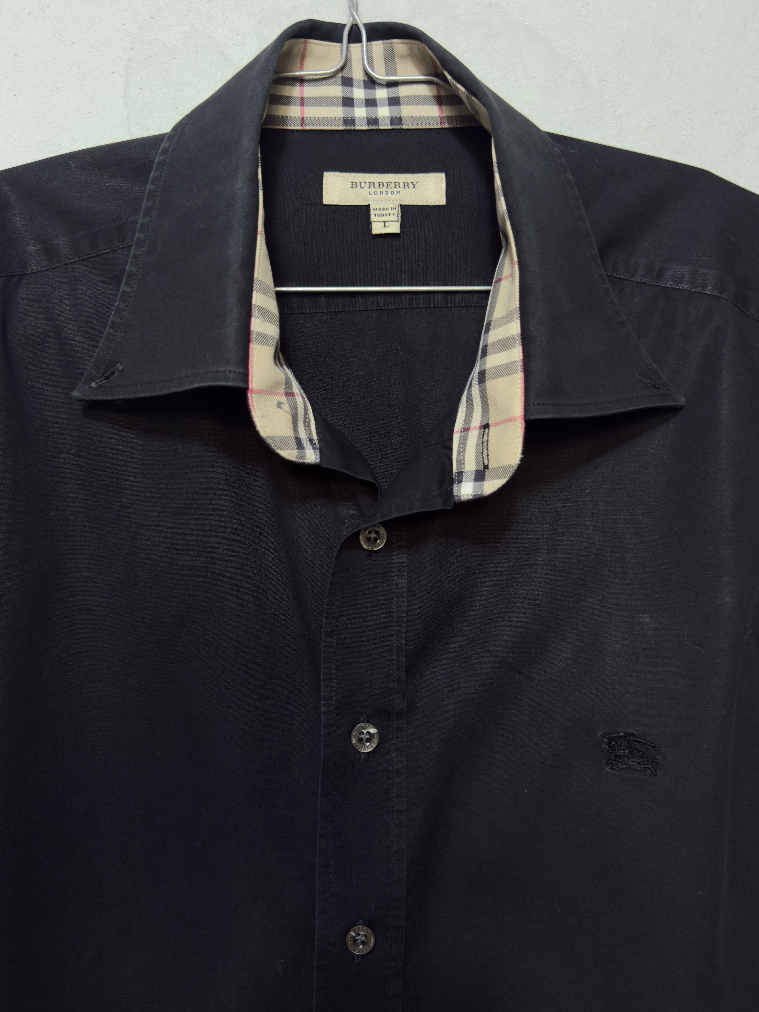 Burberry 🔥 novacheck cuff and collar Burberry london shirt black L Size US L / EU 52-54 / 3 - 7 Thumbnail
