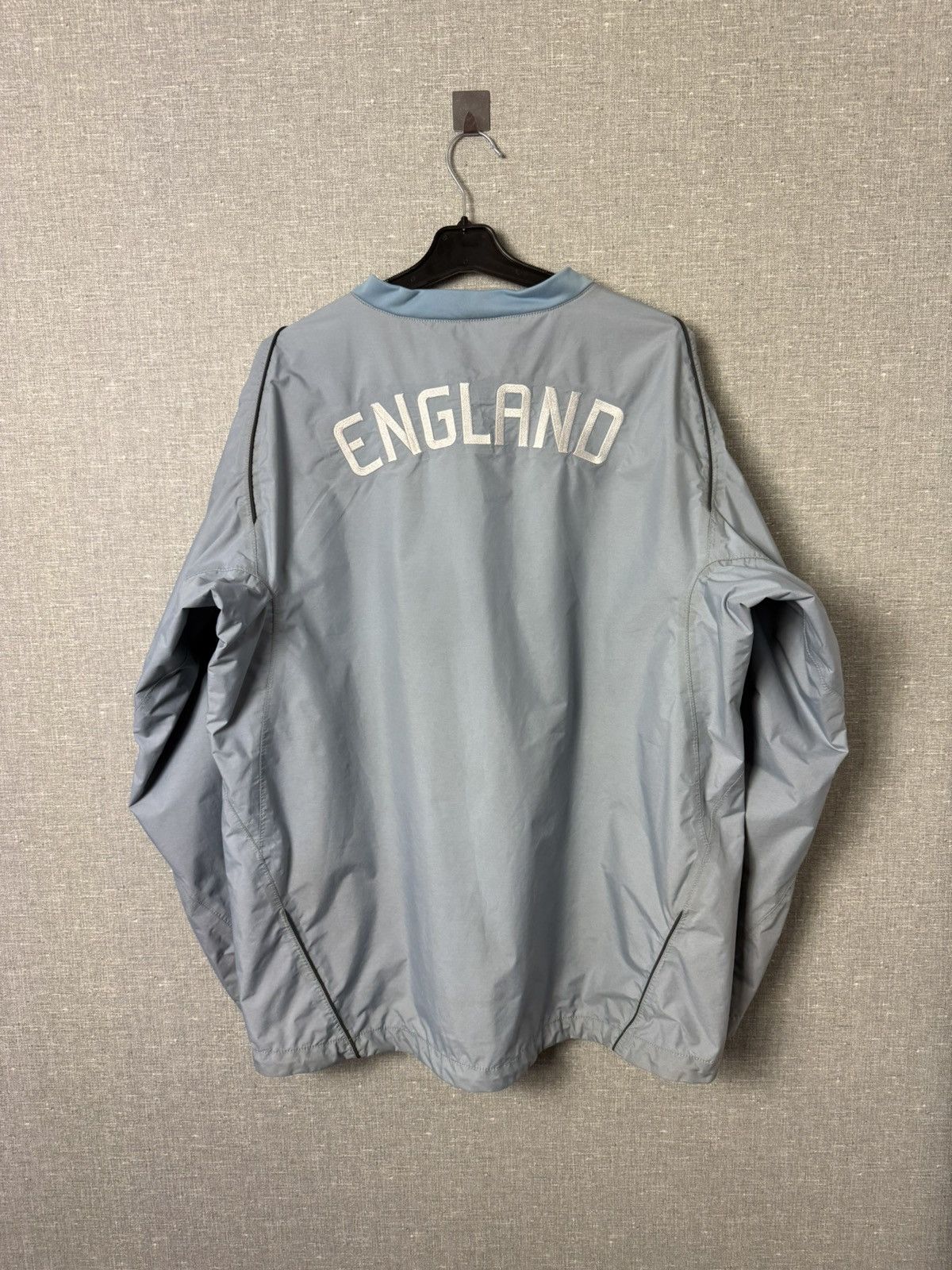 Nike Vintage Nike England Rugby O2 Windbreaker Pullover Jacket Size US L / EU 52-54 / 3 - 15 Thumbnail
