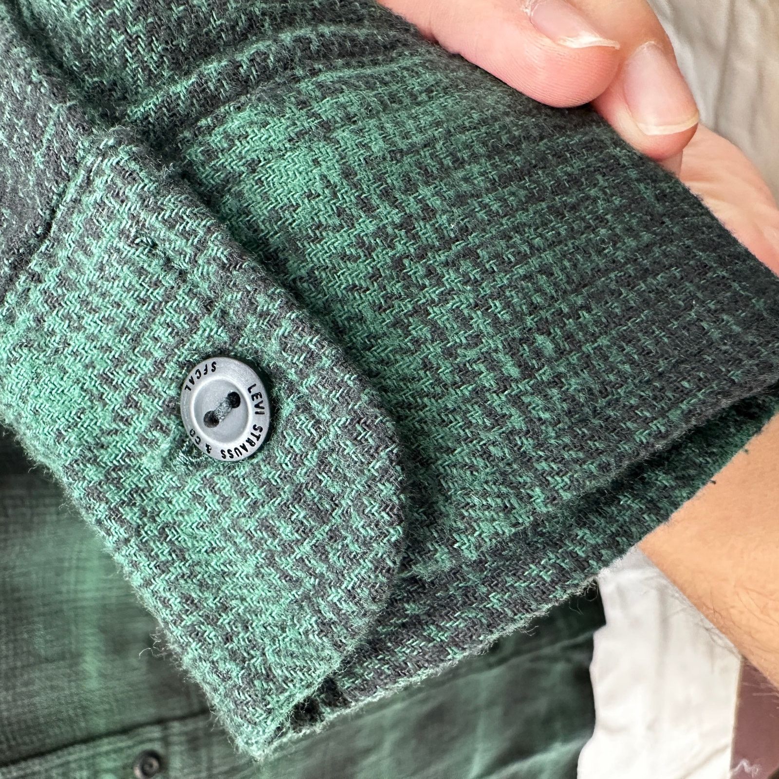 Levi's Levi's Mens Pine Green Plaid Shirt Size Small Size US S / EU 44-46 / 1 - 4 Thumbnail