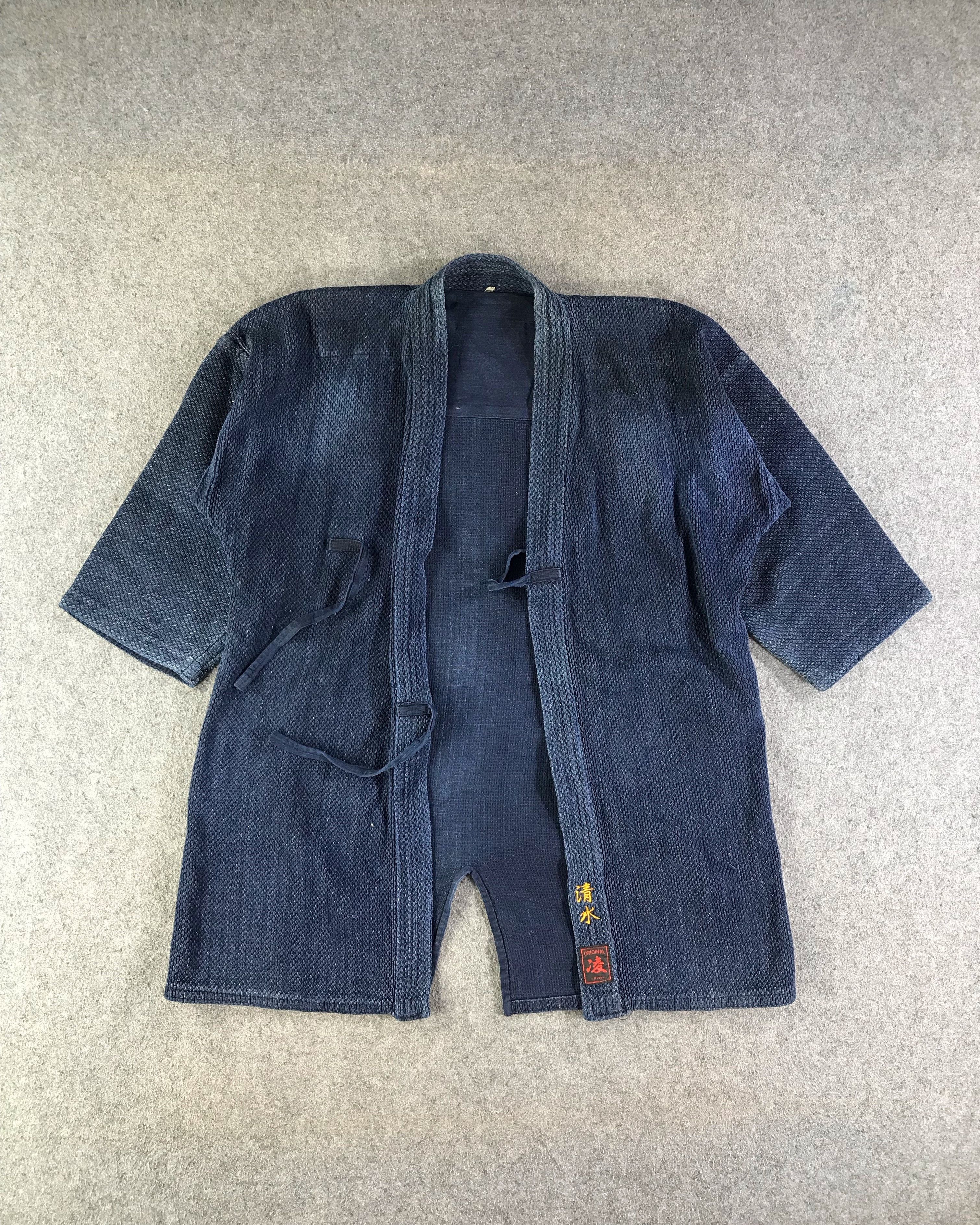 Japanese Brand Vintage Faded Blue Kimono Japanese Indigo Kendo Jacket JC280 Size US M / EU 48-50 / 2 - 1 Thumbnail