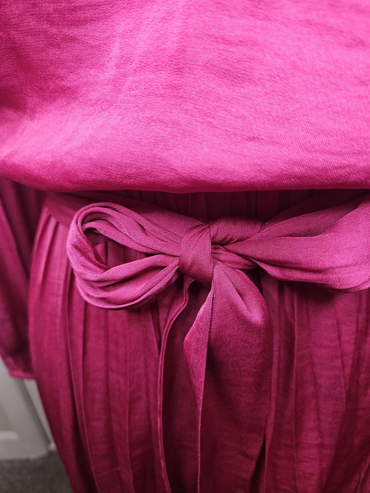 Designer Nwt Vera Women's Pleated Fusia Dress with Belt H117 Size XS / US 0-2 / IT 36-38 - 5 Thumbnail