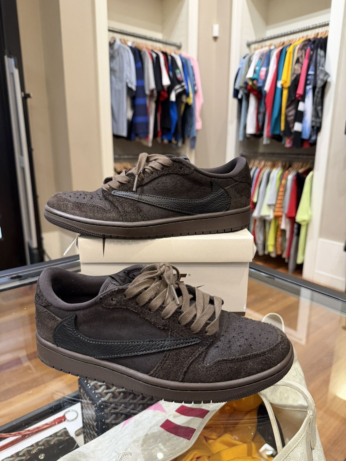 Jordan Brand × Travis Scott Travis Scott x Jordan 1 Retro low - Velvet Brown Size US 7 / EU 40 - 1 Thumbnail