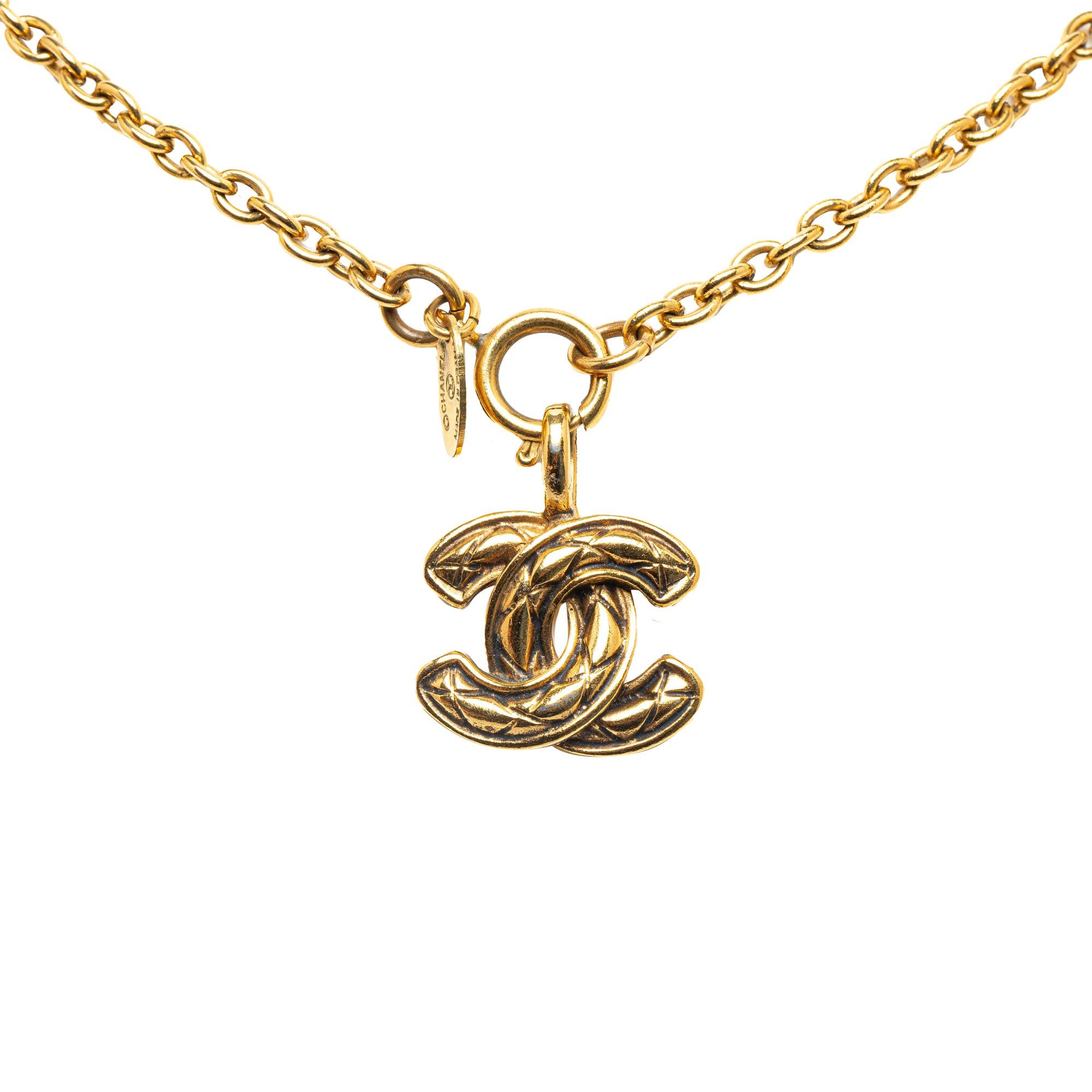 image of Chanel Cc Quilted Pendant Necklace Costume Necklace in Gold, Women's