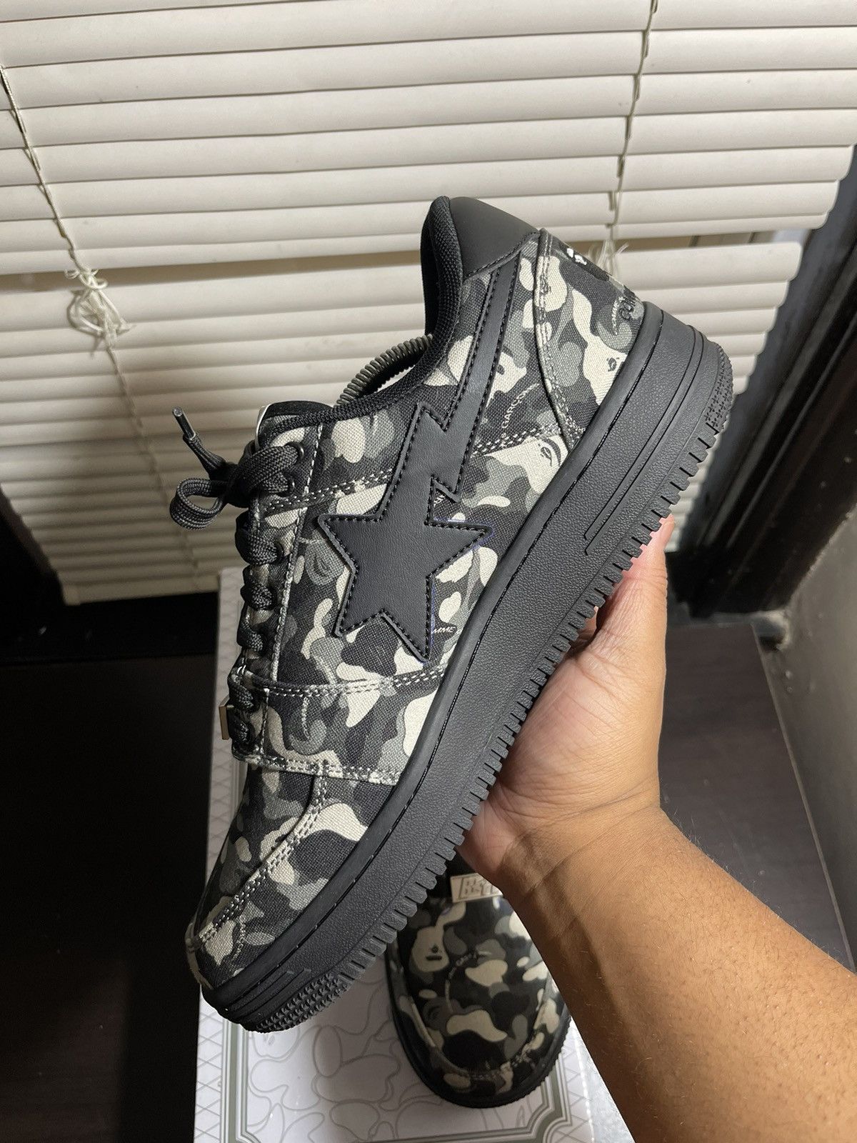 Bape × Comme des Garcons Bapesta Low Comme Des Garcons Size US 11 / EU 44 - 11 Thumbnail