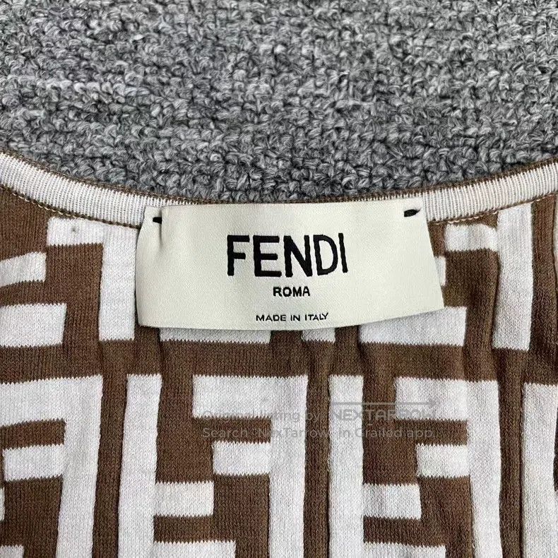 Fendi Fendi Logo letter jacquard round neck fitted vest/brown/co Size XXS / US 00 / IT 34 - 4 Thumbnail