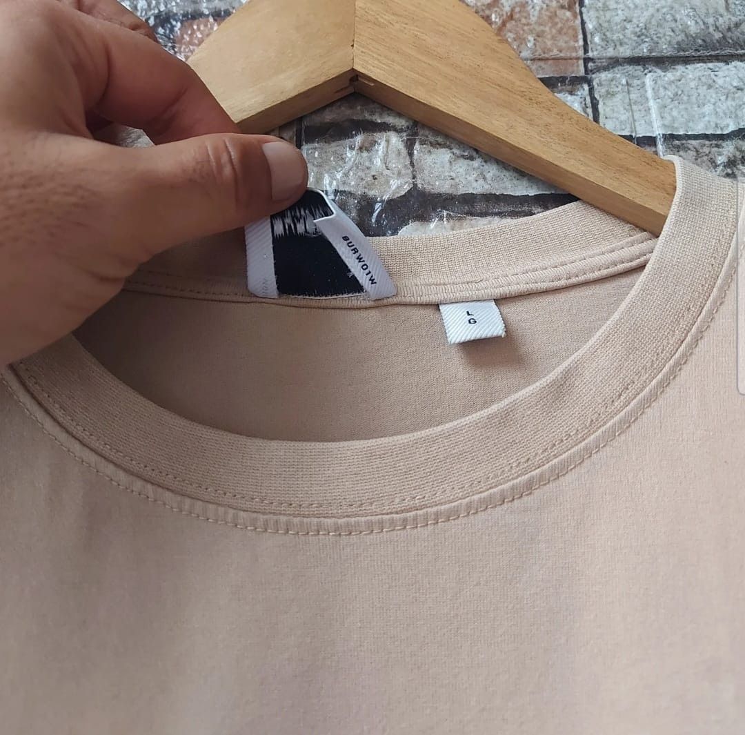 Burberry BURBERRY TSHIRT Size US L / EU 52-54 / 3 - 5 Thumbnail