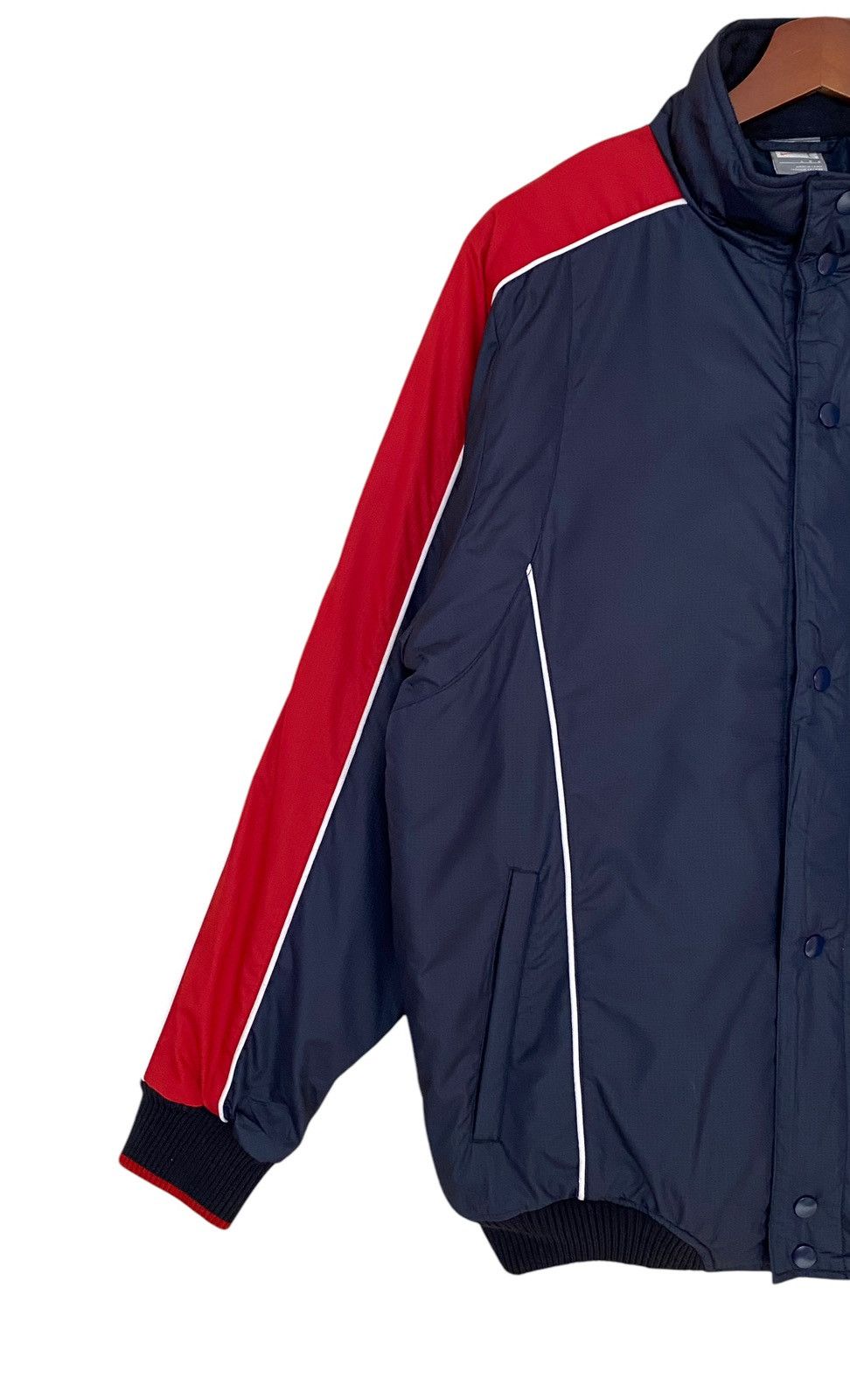 Vintage Vintage Brand Nike Big Logo Jacket 1990s Size US L / EU 52-54 / 3 - 5 Thumbnail