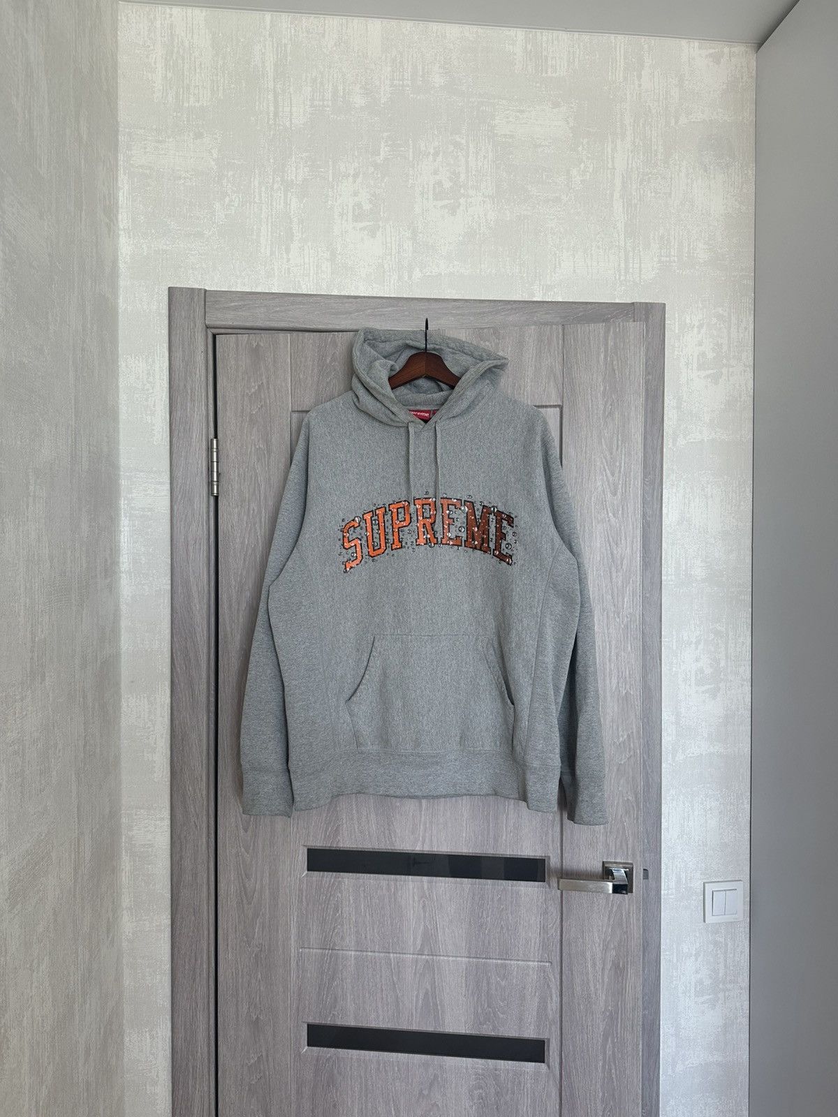パーカー・フーディ 2 WEEK Supreme FW 18 Water Arc Hooded Sweatshirt Supreme Water Arc Hooded Sweatshirt (FW18) - $158