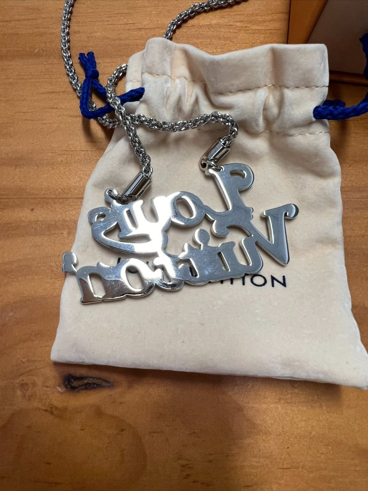 Louis Vuitton Louis Vuitton x Nigo Squared Strass Necklace Size ONE SIZE - 4 Thumbnail