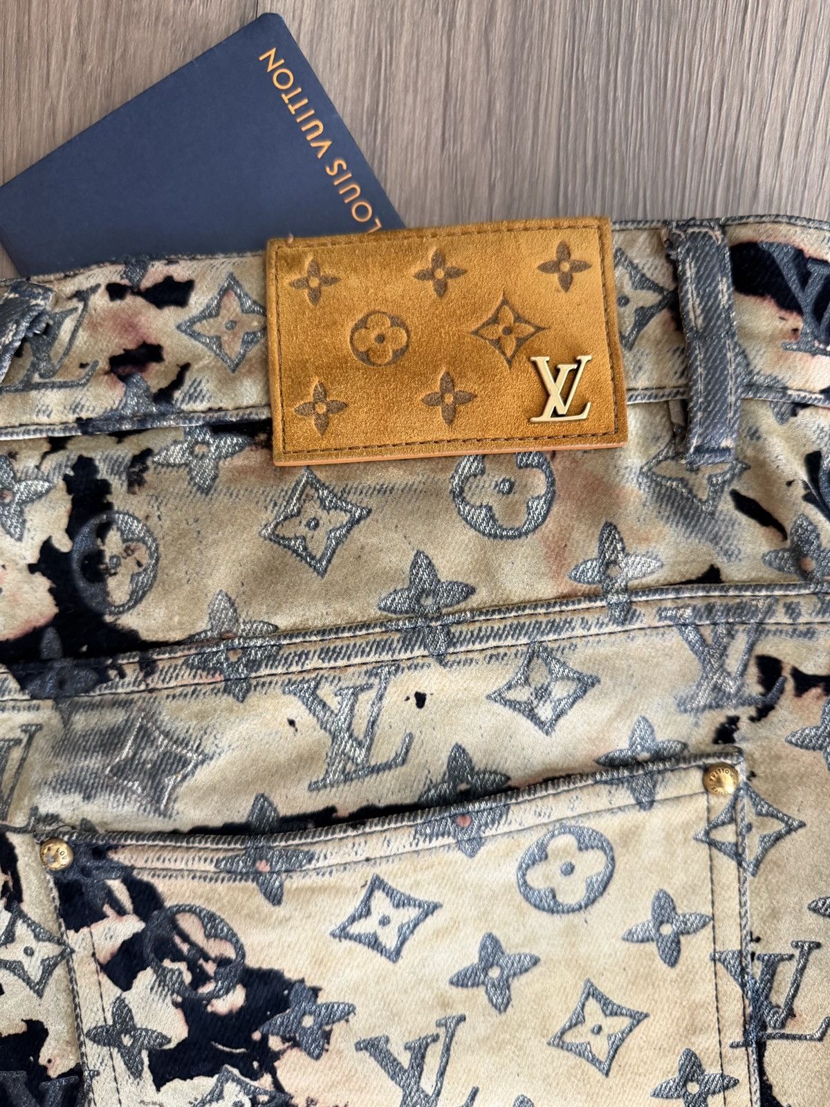 Louis Vuitton Louis Vuitton Faded Cloud Jeans Size US 32 / EU 48 - 6 Thumbnail