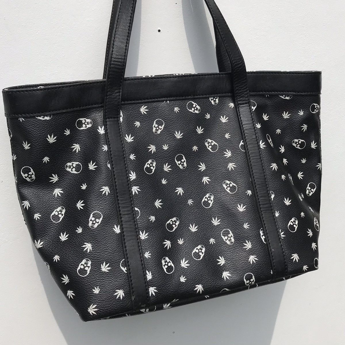 Lucien Pellat-Finet 🔥Hot Item🔥Lucien Pellat-Finet Skull Hemp Handsbag Size ONE SIZE - 7 Thumbnail
