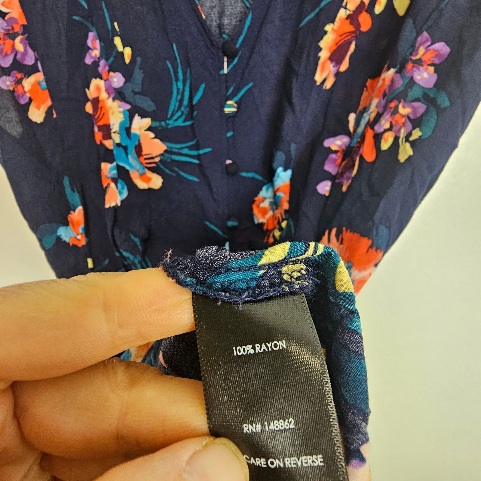 Corridor Torrid Blouse Blue Floral Print Short Sleeve Top Button 1X Size XL / US 12-14 / IT 48-50 - 6 Thumbnail
