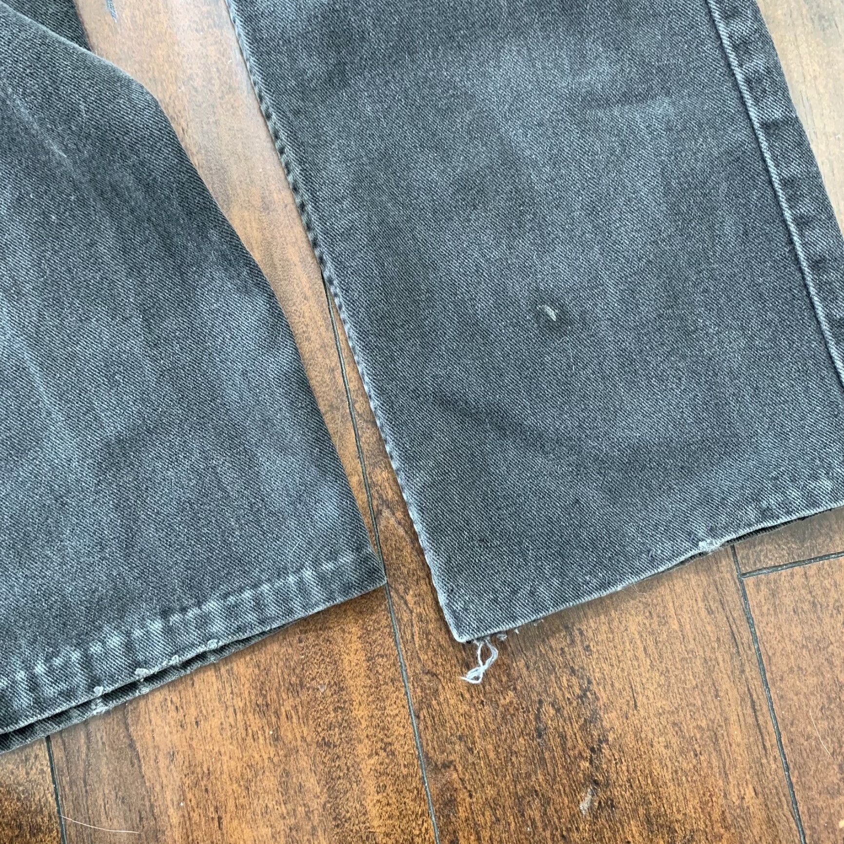 Levi's VINTAGE Levi's Jeans Main Selling Point Levi's 501/550 Category Jeans Adult Regular 34x32 Black 90s Mens Size US 34 / EU 50 - 2 Thumbnail