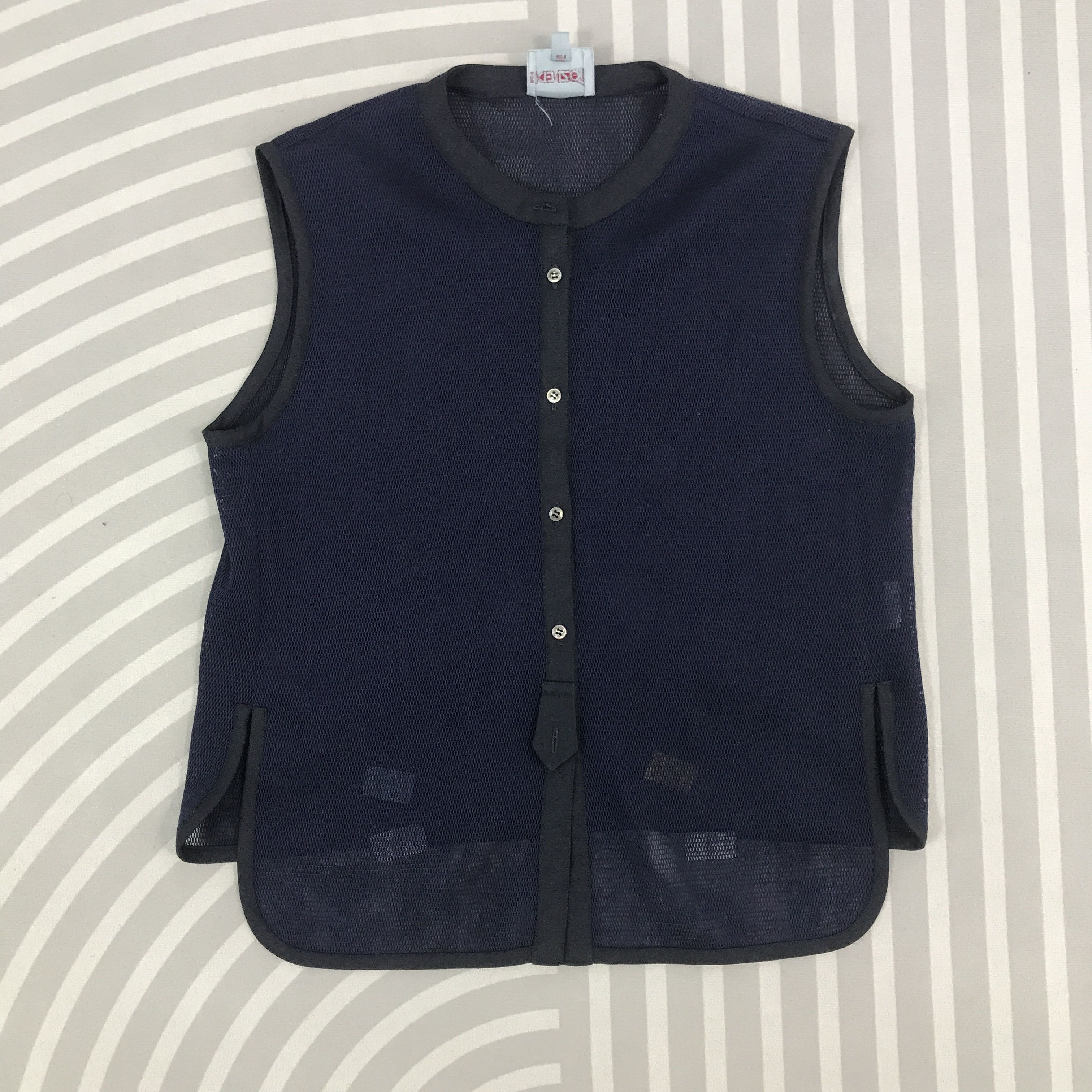 Kenzo × Vintage Vintage Kenzo Golf Net design Vest Size US M / EU 48-50 / 2 - 1 Thumbnail
