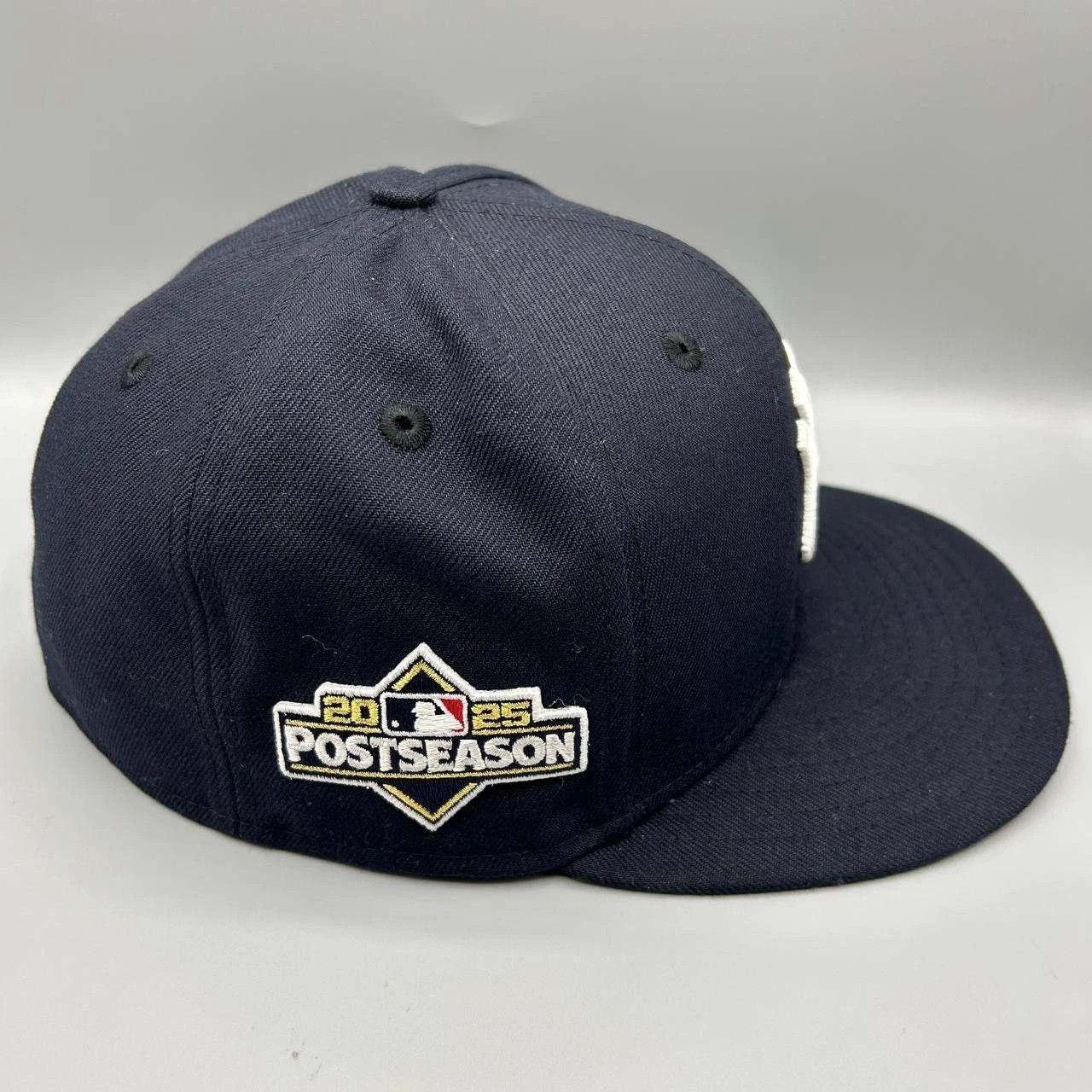 New Era New York Yankees Hat Men 7 1/4 Navy Post Season Fitted Cap Size ONE SIZE - 7 Thumbnail