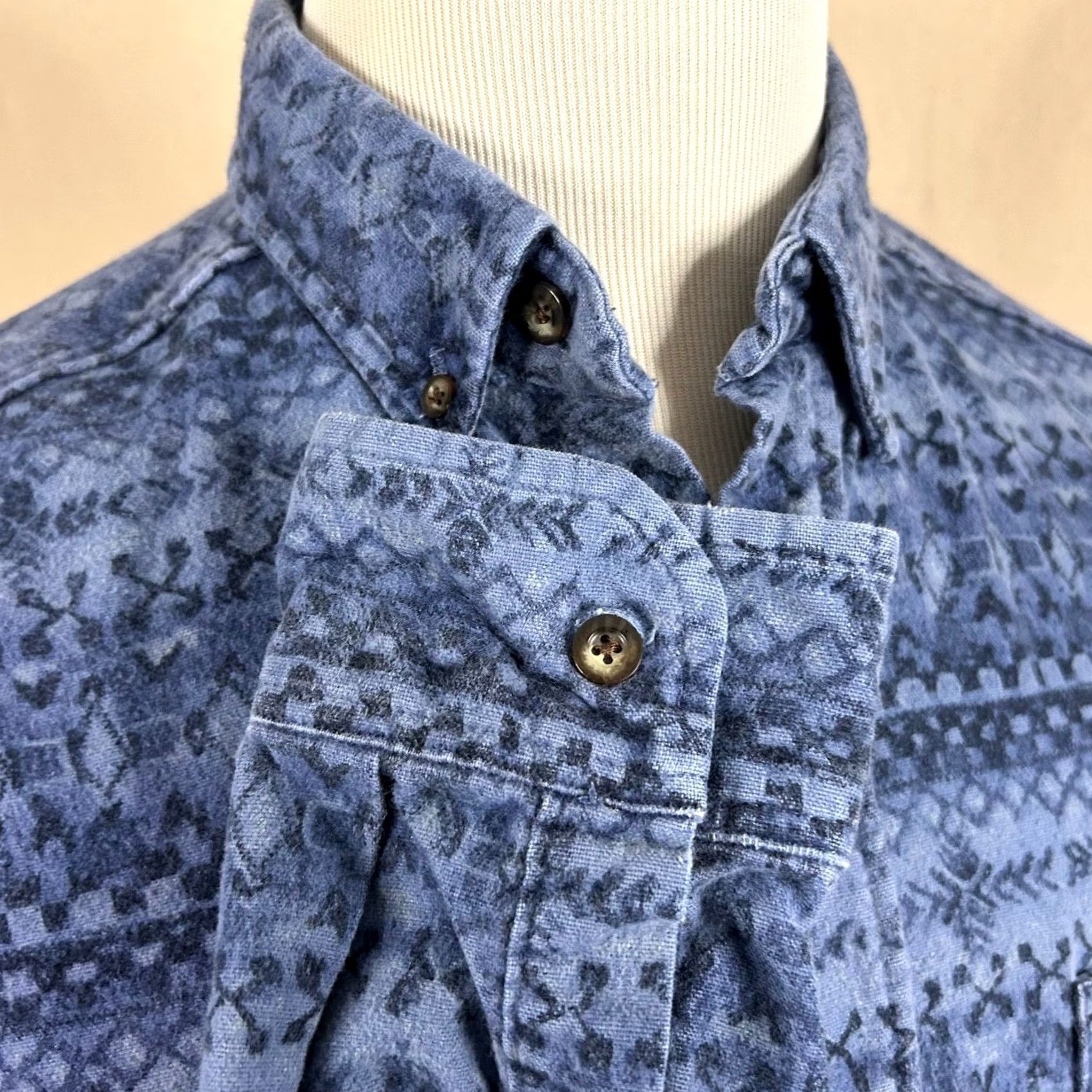 Vintage VINTAGE L.L. Bean Flannel Shirt LT Blue Aztec Southwest Cotton Made USA Button Down Mens Size US L / EU 52-54 / 3 - 4 Thumbnail