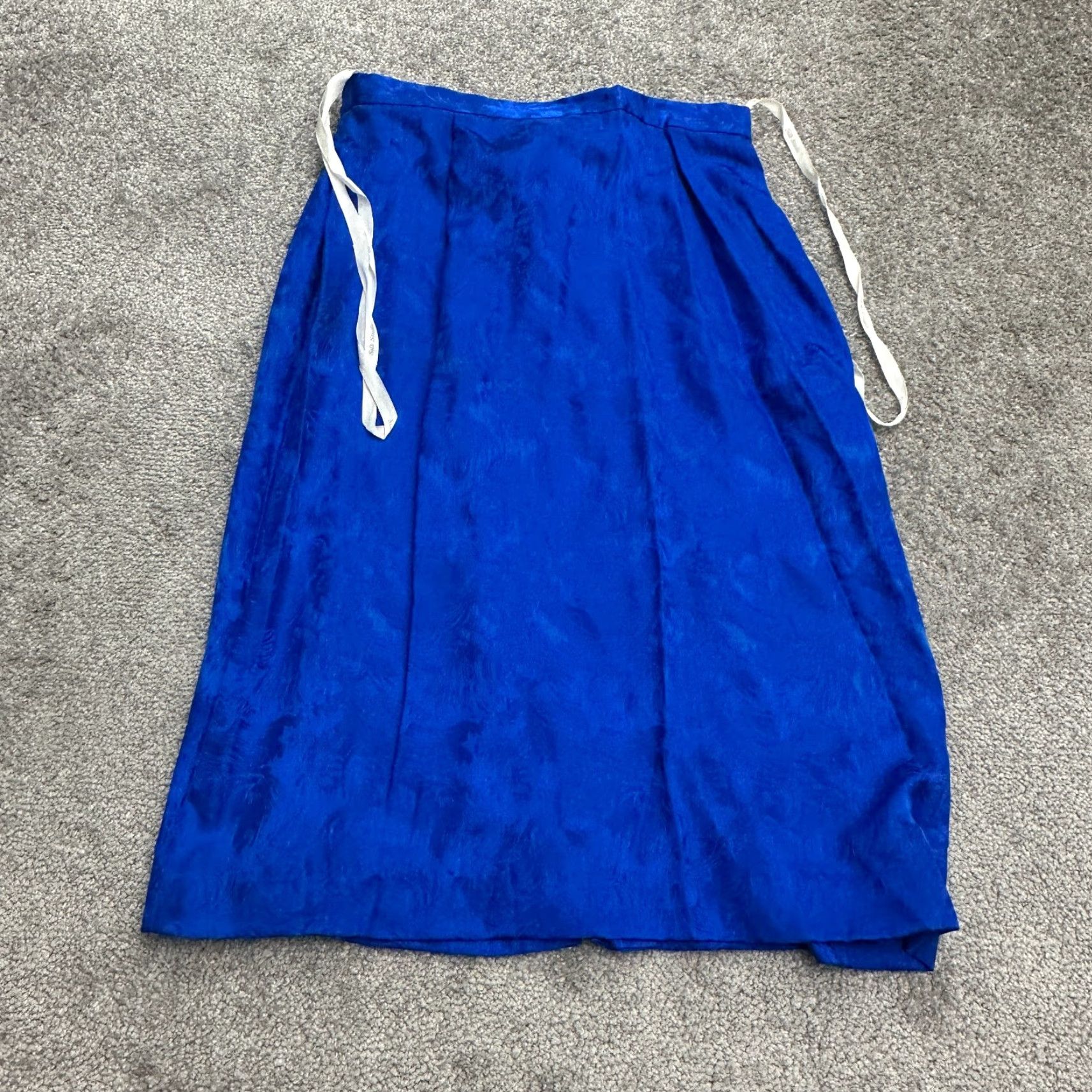 Vintage VINTAGE No Silk Studio Silk Skirt Suit Set Women 8 Royal Blue Floral Business Formal 2 Piece Jacket Skirt Blazer Set Womens Royal Blue Floral 8 Size 30" / US 8 / IT 44 - 3 Thumbnail