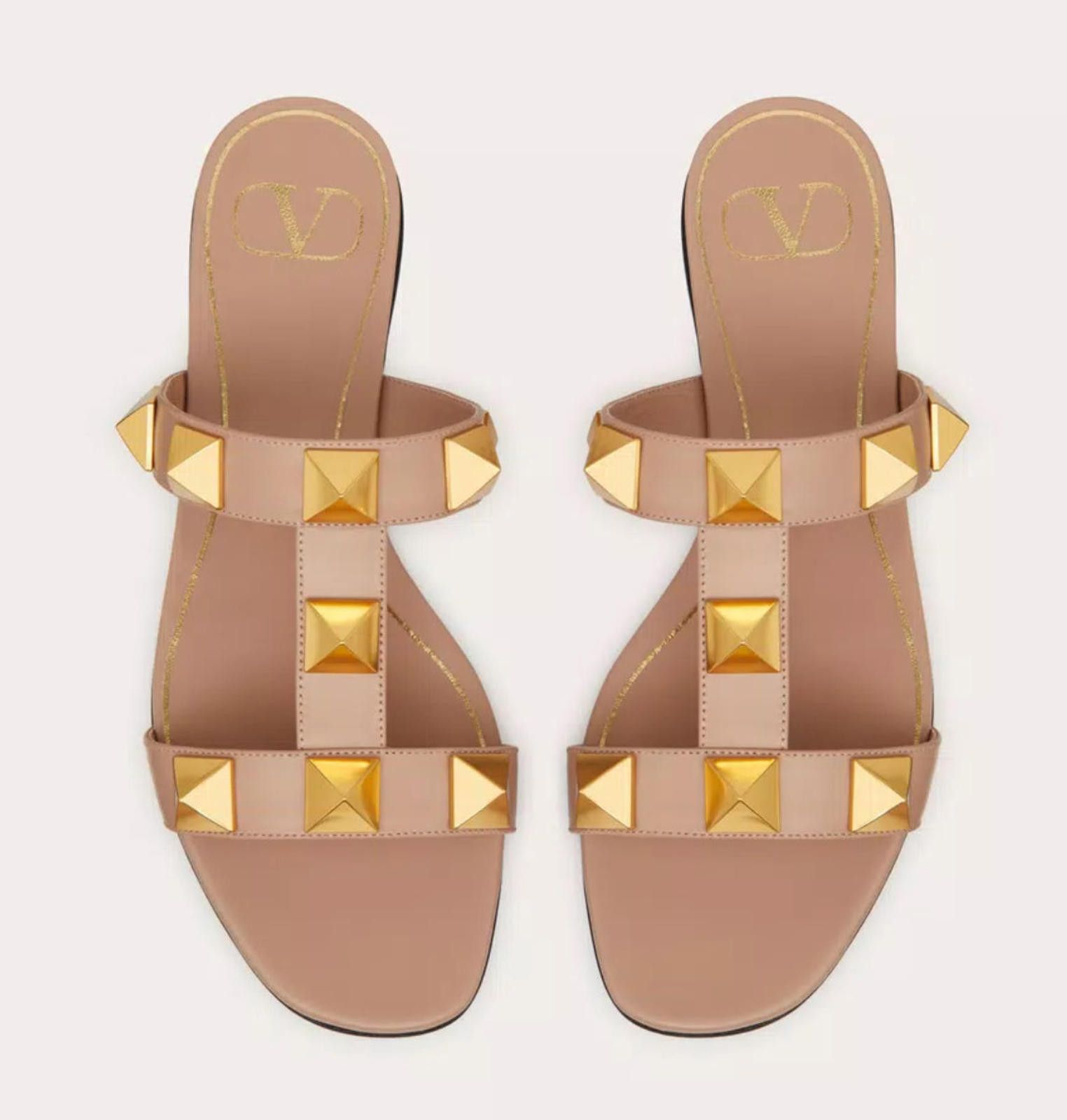 Other Valentino Flat Roman Stud Slide Sandal Size US 7.5 / IT 37.5 - 4 Thumbnail