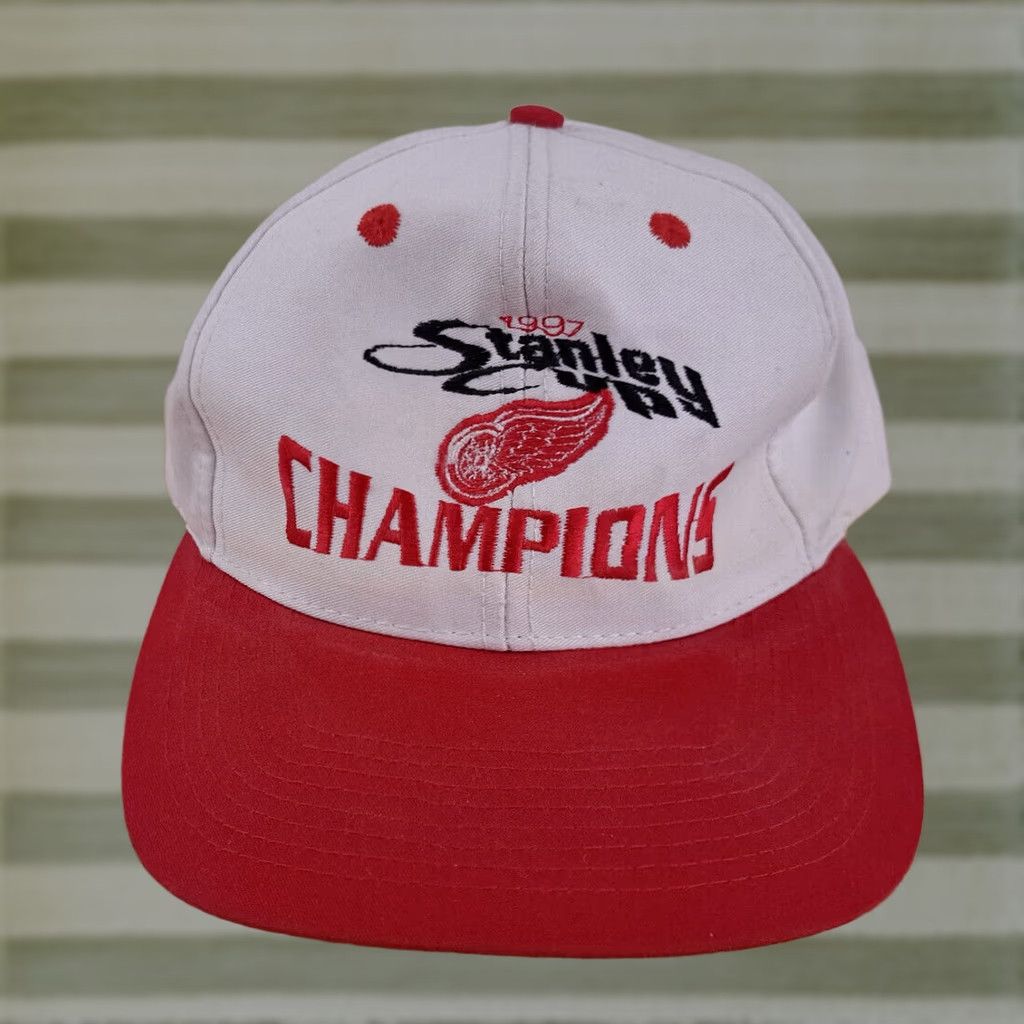 Logo 7 Detroit Red Wings 1997 Stanley Cup Adjustable Hat Logo 7 Baseball Cap Men 7 1/8 Cotton Multicolor Embroidered Classic Sports Size ONE SIZE - 1 Thumbnail