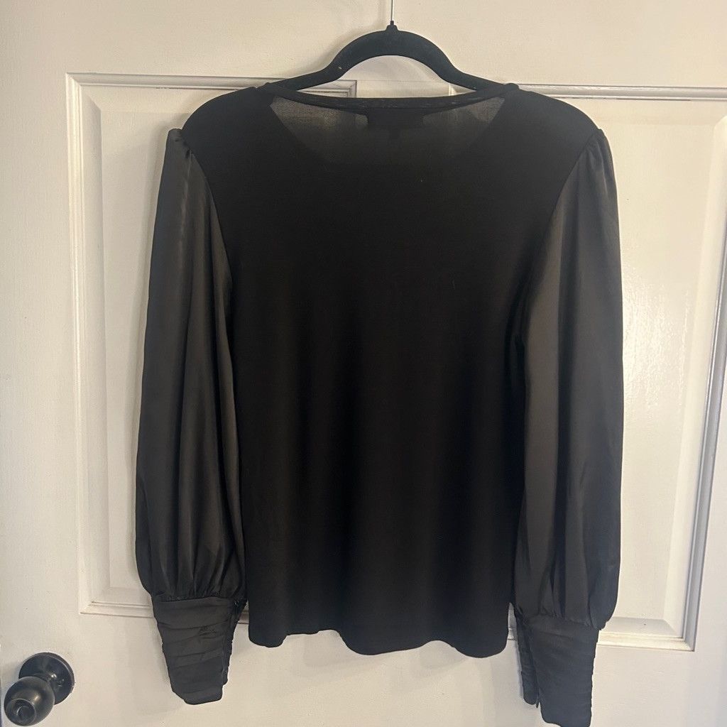 Generation Love Women's Generation Love Black Top XS satin sleeves Size XS / US 0-2 / IT 36-38 - 4 Thumbnail